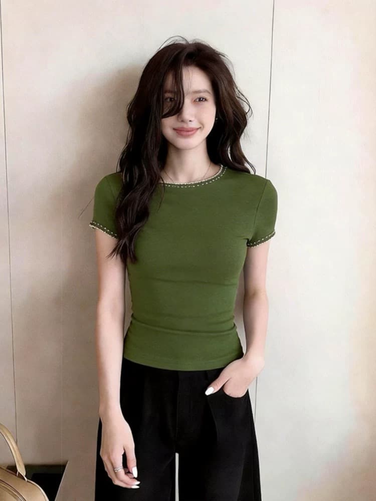 자이언트 잘 생긴 녹색 반팔 티셔츠 여성 2026 새로운 여름 몸매 가꾸기 패션 다용도 품격 긍정적 인 어깨 의류 인사이드 가져 가라. 상세 이미지 2