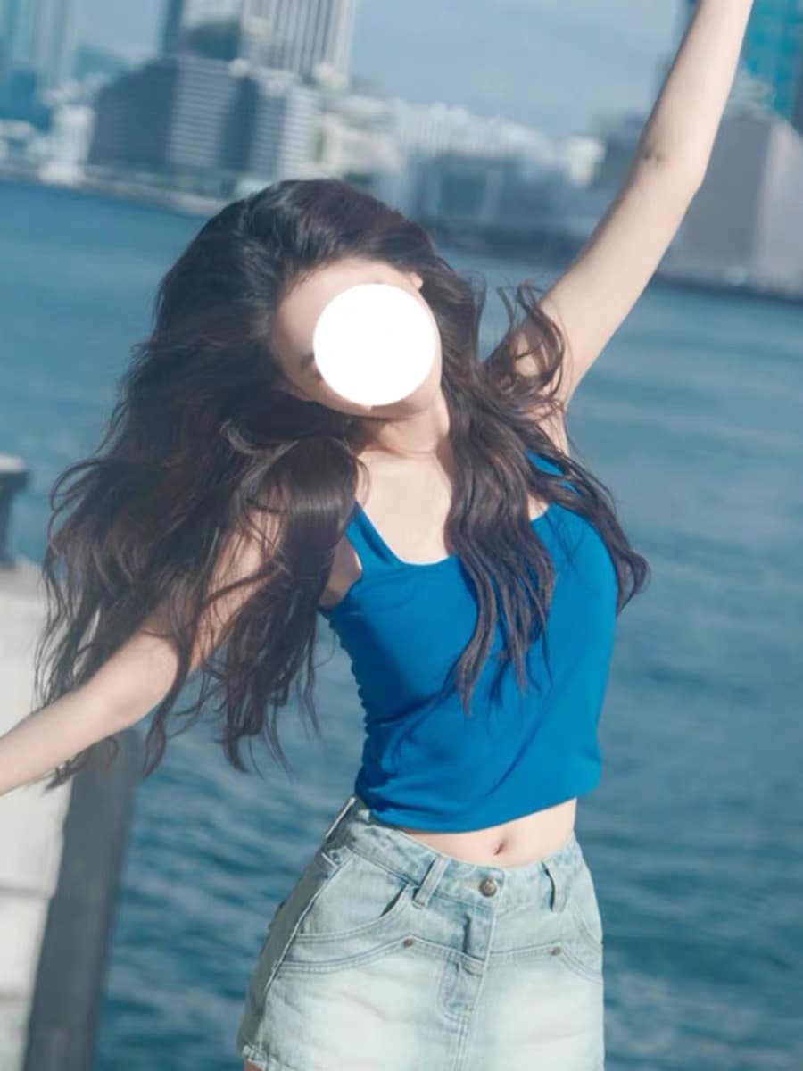 파란색 작은 슬링 조끼 여성 여름 외출용 아름다움 뒤로 섹시함 광장 칼라 인사이드 가져 가라. 만나는 단어 민소매 아메리칸 맨위 상세 이미지 4