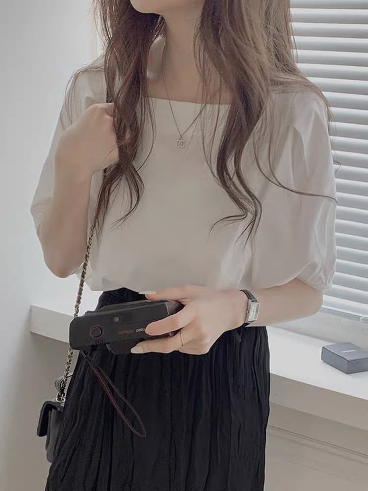 여름 새로운 한국 디자인 센스 작은 대중 레트로 미니멀리즘 다용도 광장 칼라 벌룬 소매 반팔 셔츠 화이트 맨위 여성 상세 이미지 4