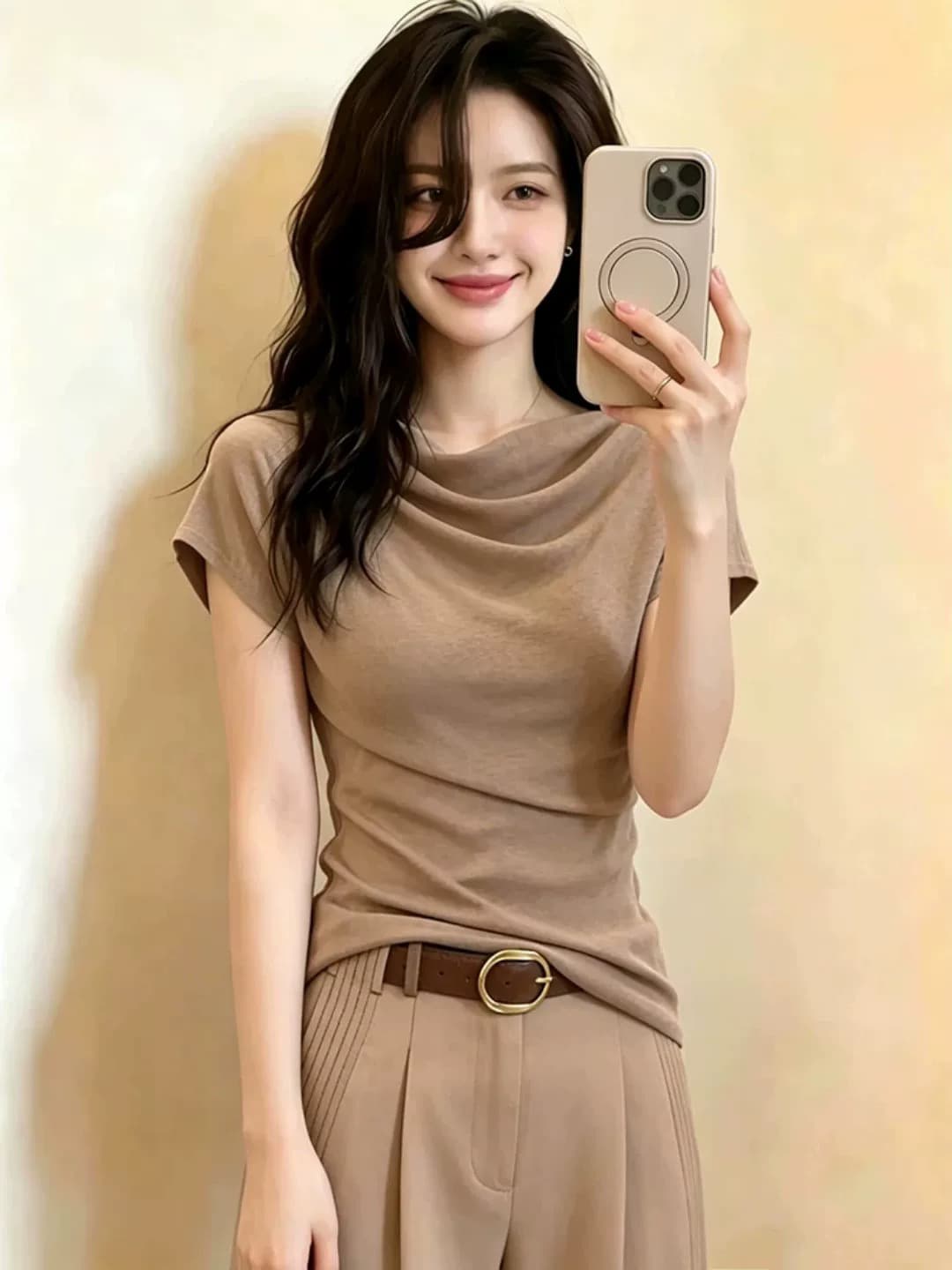 캐주얼 바람 고유 한 클래식 섹션 절묘한 비대칭 주름 반팔 티셔츠 몸매 가꾸기 슬림해 보이는 디자인 센스 품격 맨위 상세 이미지 4