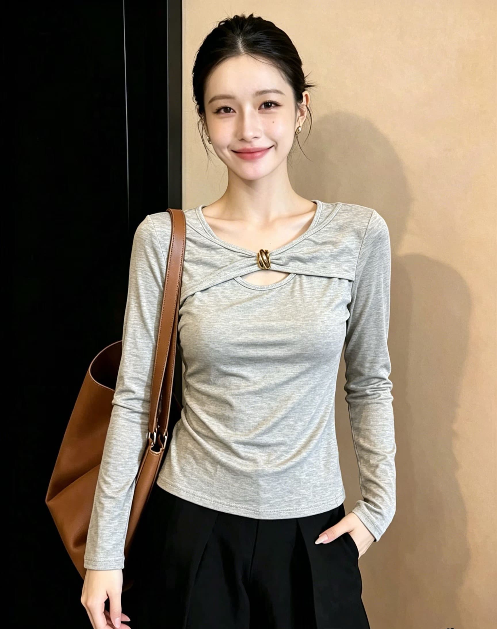 핫걸 바람 2026 가을 새로운 불규칙 긴팔 티셔츠 여성 의류 작은 키 몸매 가꾸기 슬림해 보이는 기본 셔츠 맨위 상세 이미지 5