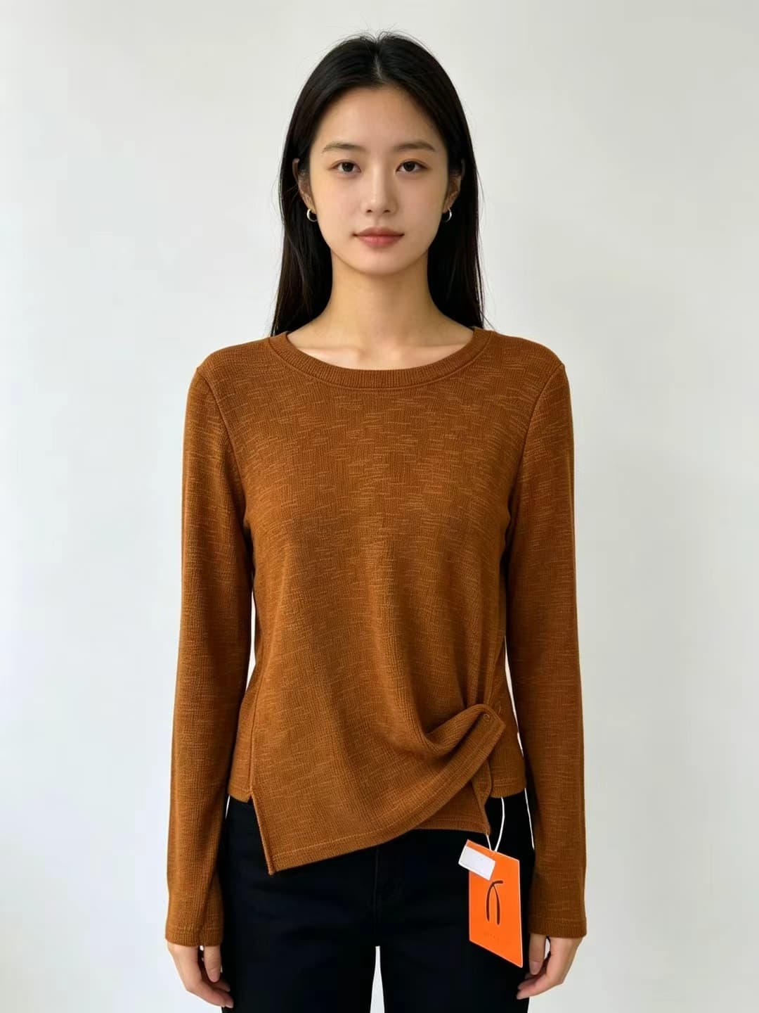 2026 가을 새로운 불규칙 Chic 티셔츠 디자인 센스 라운드 넥 기본 셔츠 여성 다용도 패션 긴팔 맨위 이미지 2