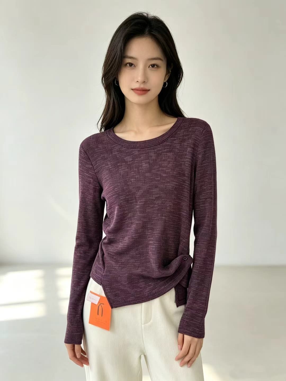 2026 가을 새로운 불규칙 Chic 티셔츠 디자인 센스 라운드 넥 기본 셔츠 여성 다용도 패션 긴팔 맨위 상세 이미지 2