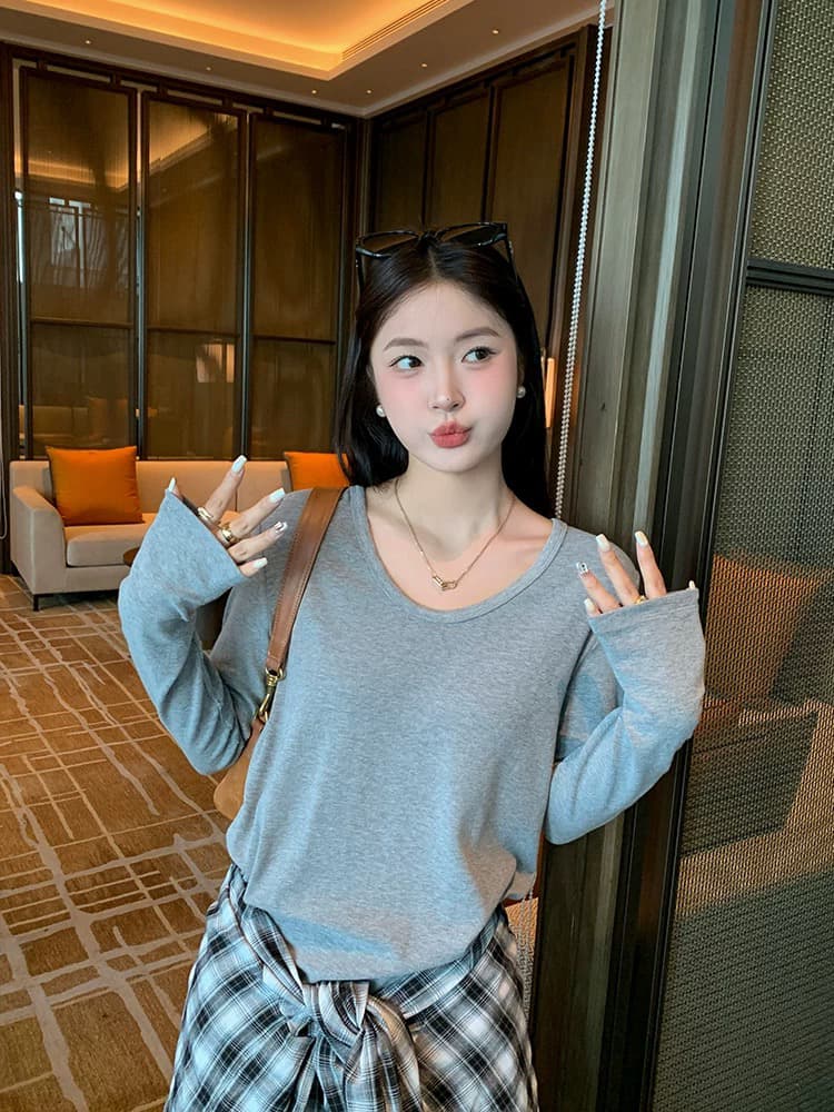 심황 색상 V넥 긍정적 인 어깨 긴팔 티셔츠 여성 2026 이른 봄 새로운 인사이드 가져 가라. 화이트 기본 셔츠 루즈핏 잘 생긴 맨위 이미지 3