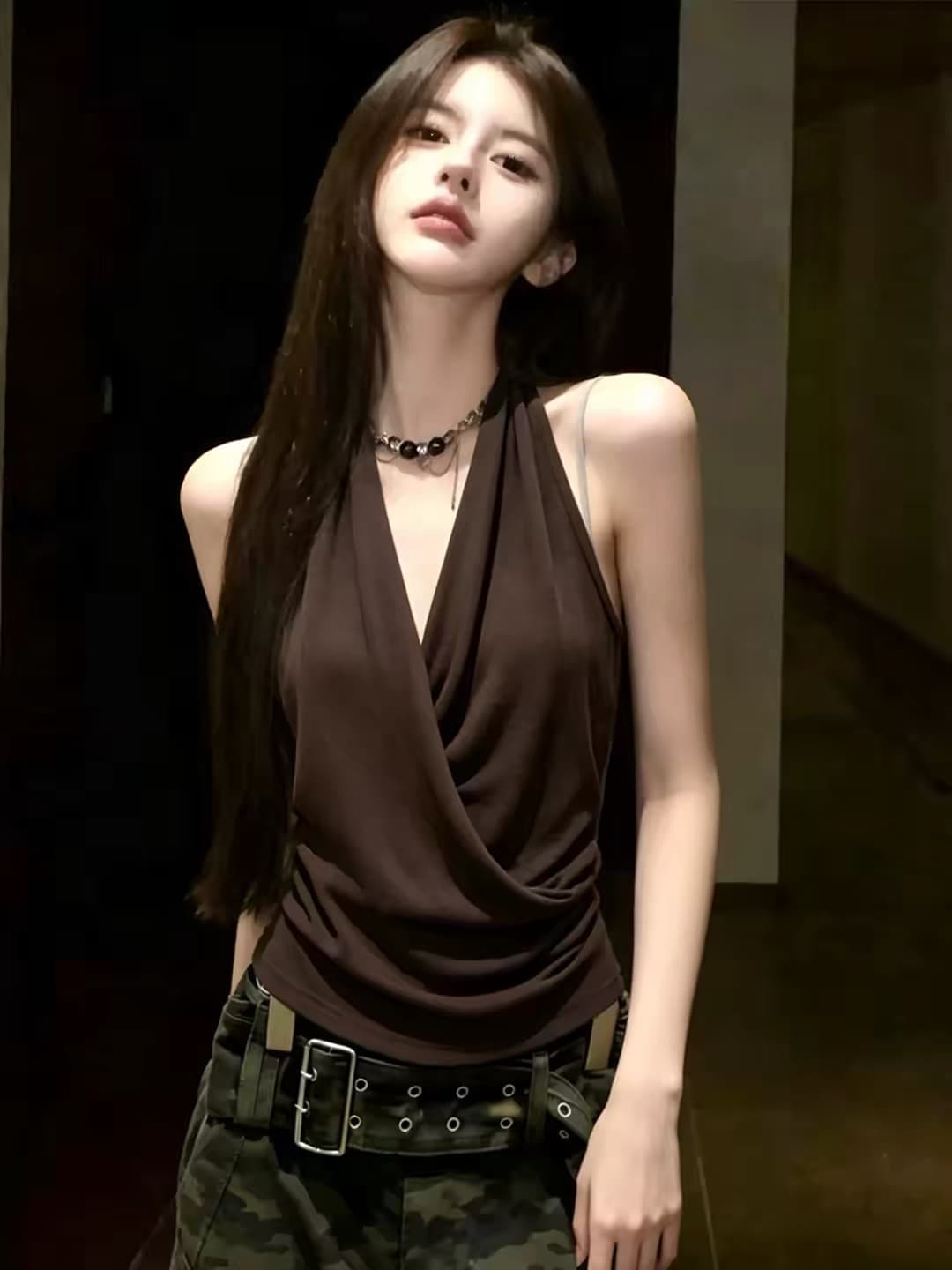 아메리칸 핫걸 커피 색상 십자가 행침 목 캐미솔 외출용 여름 느슨함 센스 백리스 섹시함 민소매 맨위 상세 이미지 2