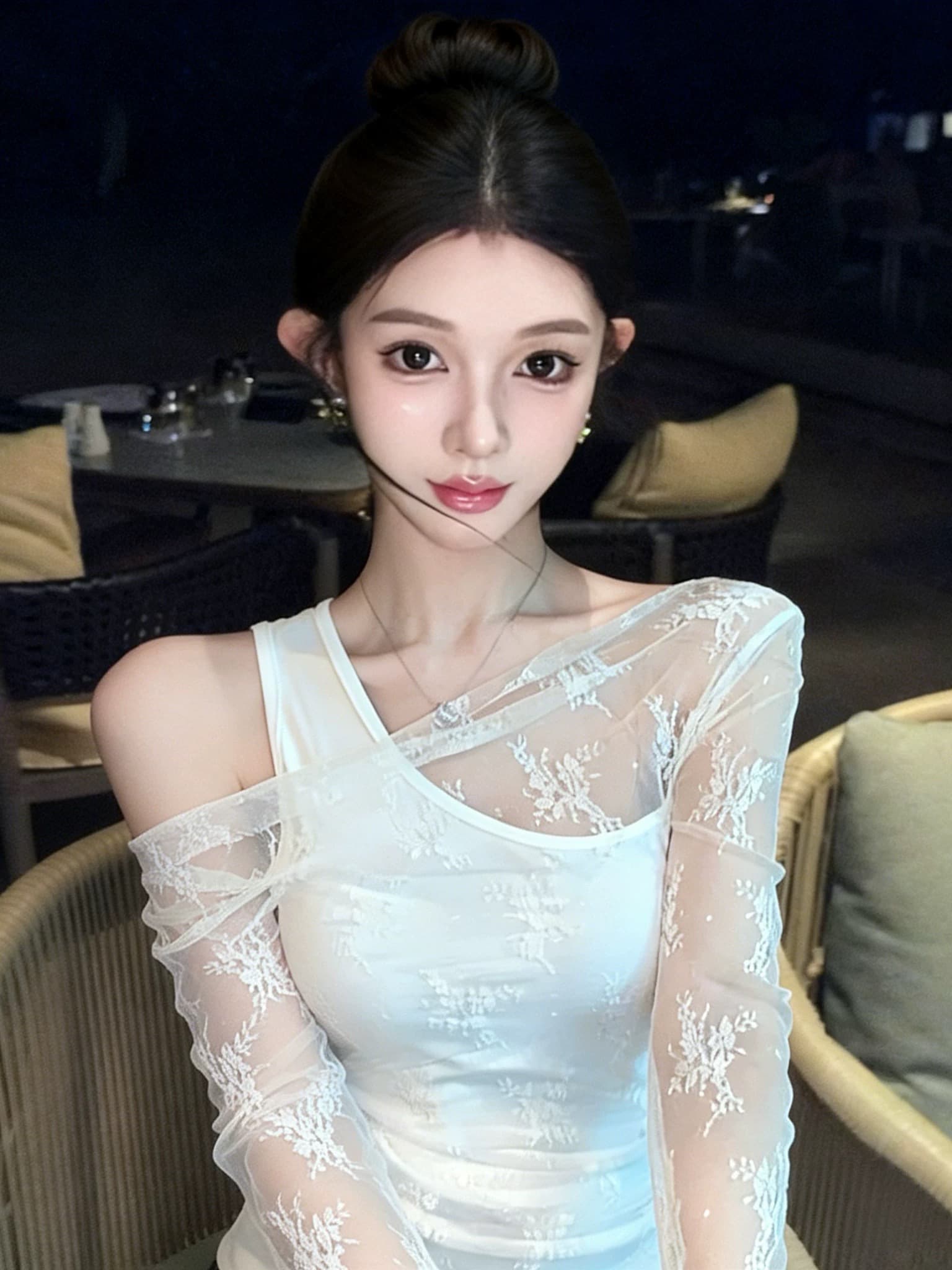 섹시함 홀로우 아웃 레이스 조각 긴팔 티셔츠 여성 2026 년 여름 Chic 세련된 몸매 가꾸기 슬림해 보이는 시스루 맨위 상세 이미지 4