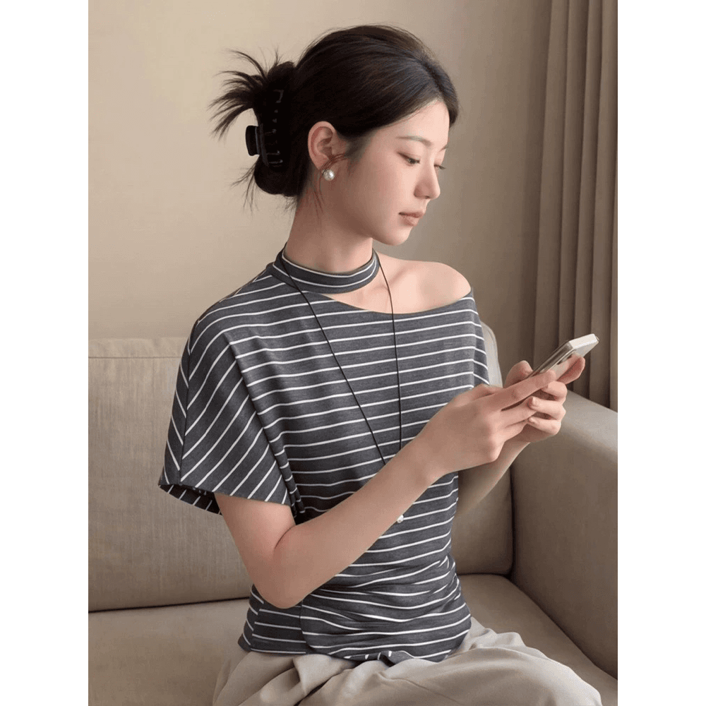 작은 대중 디자인 센스 비스듬한 어깨 불규칙 스트라이프 반팔 티셔츠 여성 여름 새로운 슬림해 보이는 고유 한 아름다운 작은 맨위 이미지 5
