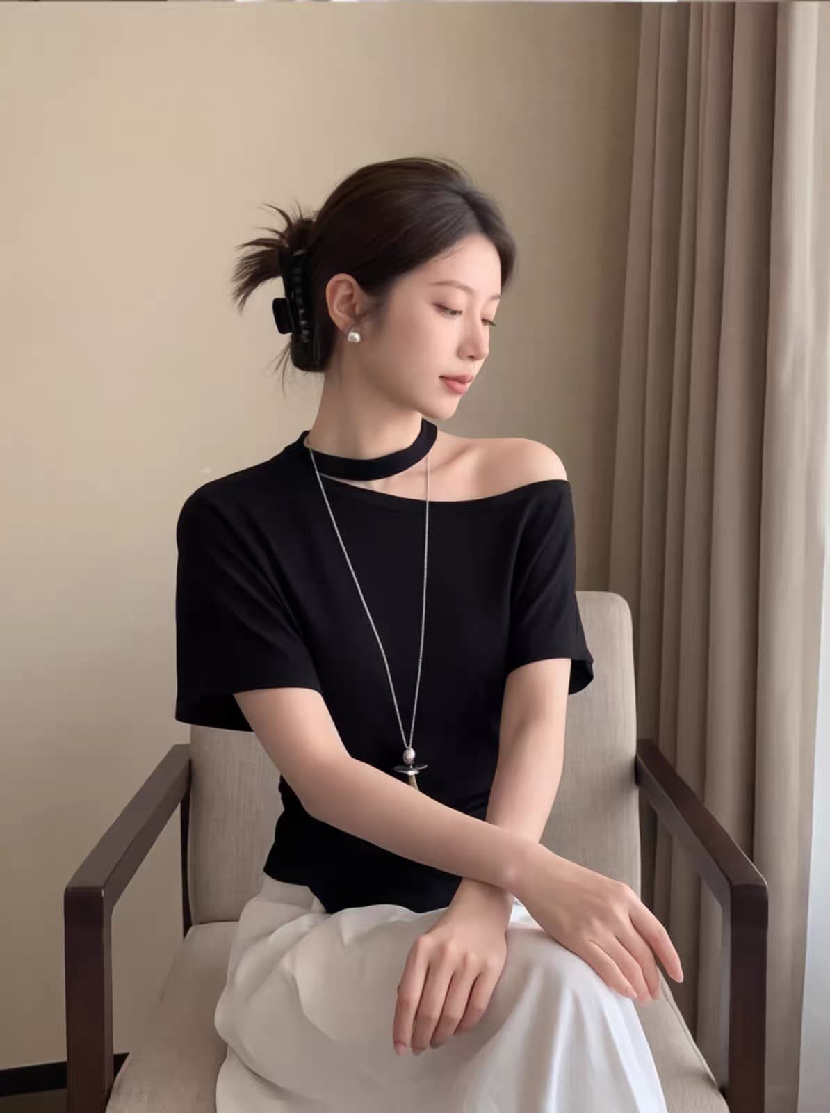 작은 대중 디자인 센스 비스듬한 어깨 불규칙 스트라이프 반팔 티셔츠 여성 여름 새로운 슬림해 보이는 고유 한 아름다운 작은 맨위 상세 이미지 6