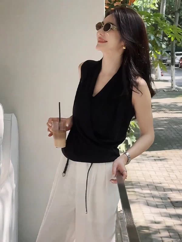 V넥 흔들다 칼라 행침 목 캐미솔 여름 몸매 가꾸기 슬림해 보이는 만나는 Chic 디자인 센스 외출용 민소매 맨위 이미지 2