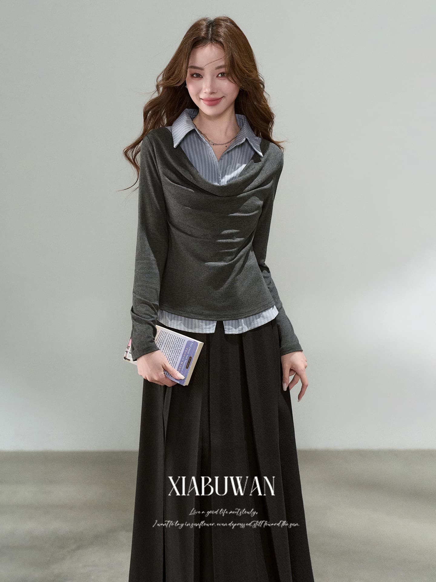 2026 가을 순수한 욕망 핫걸 페이크 레이어드 흔들다 칼라 티셔츠 여성 긴 소매 Chic 고유 한 디자인 센스 주름 상세 이미지 4