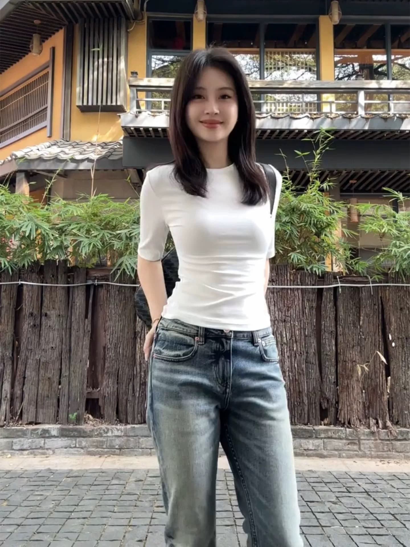 로얄 자매 높음 지혜 센스 티셔츠 여성 화이트 5 점 소매 만나는 맨위 여름 몸매 가꾸기 감기 바람 핫걸 품격 중간 소매