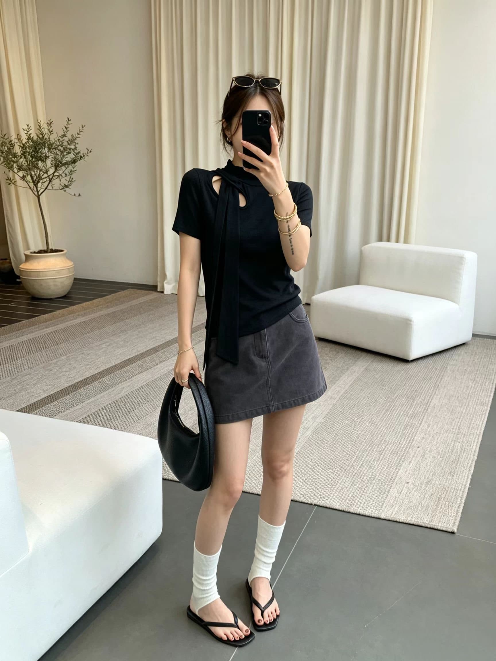 핫걸 고유 한 아름다운 레이스업 꼬집기 허리 반팔 티셔츠 여름 순수한 욕망 바람 비스듬한 칼라 몸매 가꾸기 디자인 센스 회색 만나는 상세 이미지 3