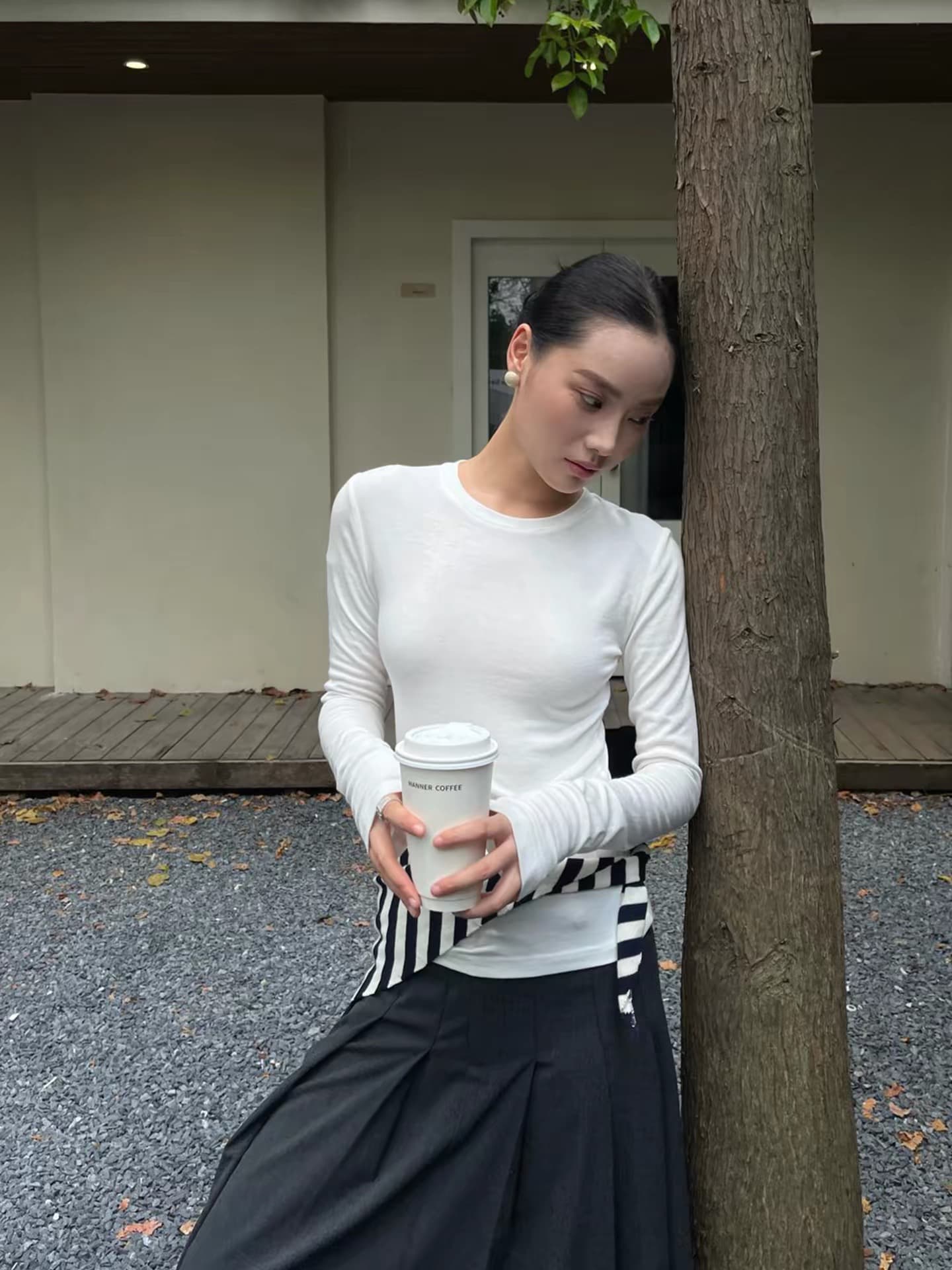 puirty yh 프로 피부 가을 겨울 화이트 티셔츠 몸매 가꾸기 외출용 긴팔 작은 대중 인사이드 가져 가라. 기본 셔츠 패션 맨위