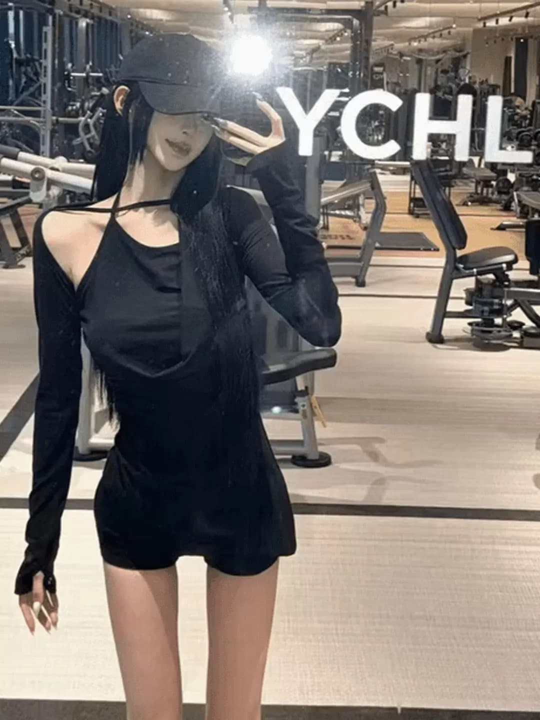 작은 심장 기계 발굴하다 어깨 홀로우 아웃 행침 목 맨위 여성 이슬 수단 긴팔 이른 가을 새로운 불규칙 밑단 중간 길이 티셔츠 이미지 2