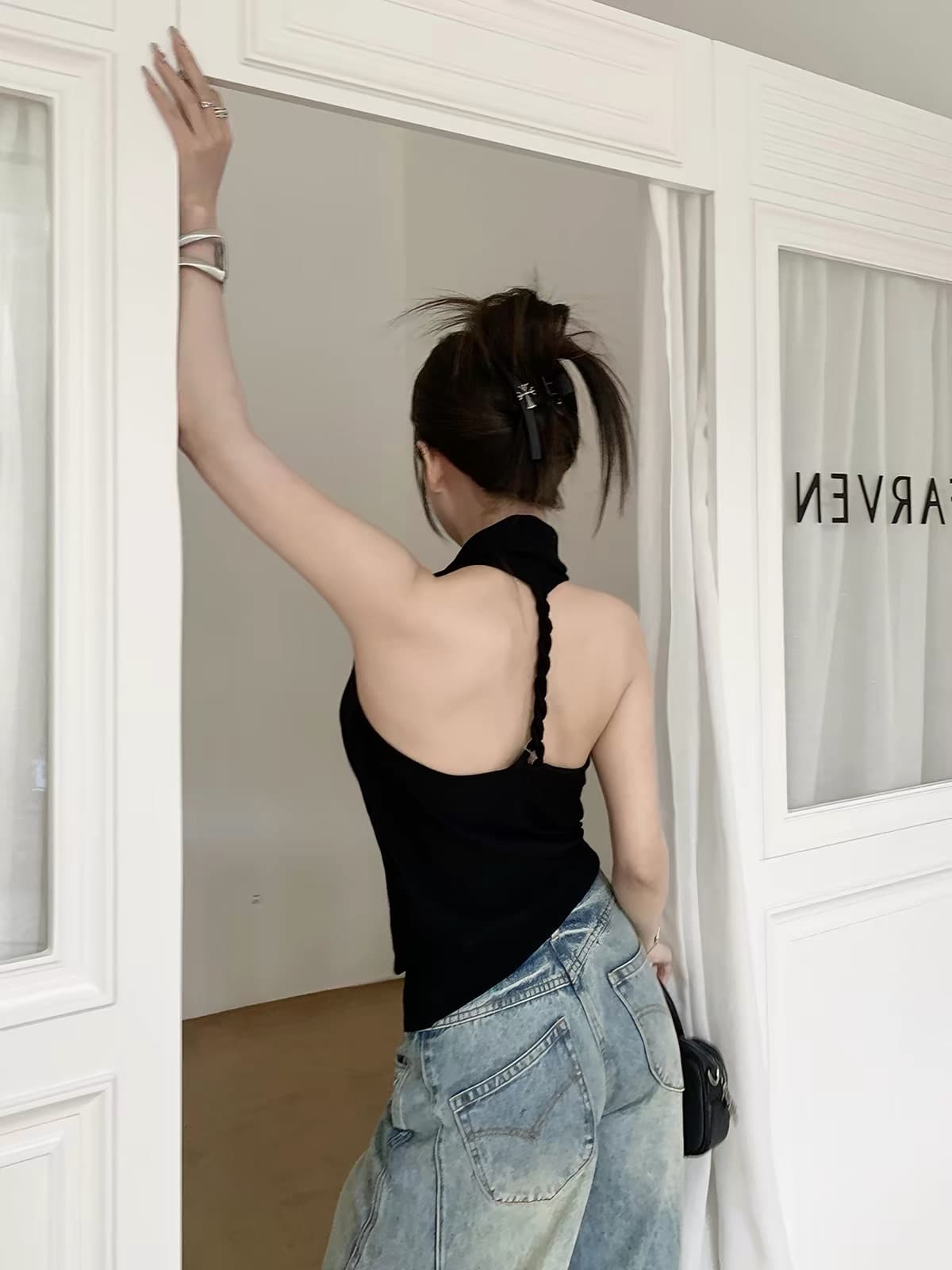핫걸 섹시함 백리스 행침 목 작은 조끼 여성 여름 외출용 2025 새로운 순수한 욕망 흔들다 칼라 민소매 맨위 쇼트 스타일 상세 이미지 1