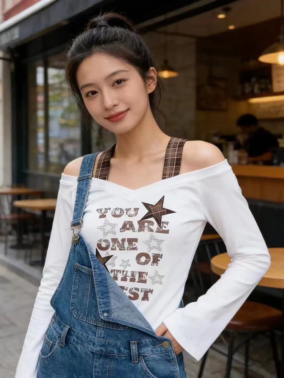 아메리칸 핫걸 알파벳 프린트 오프숄더 긴팔 티셔츠 여성 26 가을 디자인 센스 작은 대중 슬립 페이크 레이어드 맨위 이미지 3