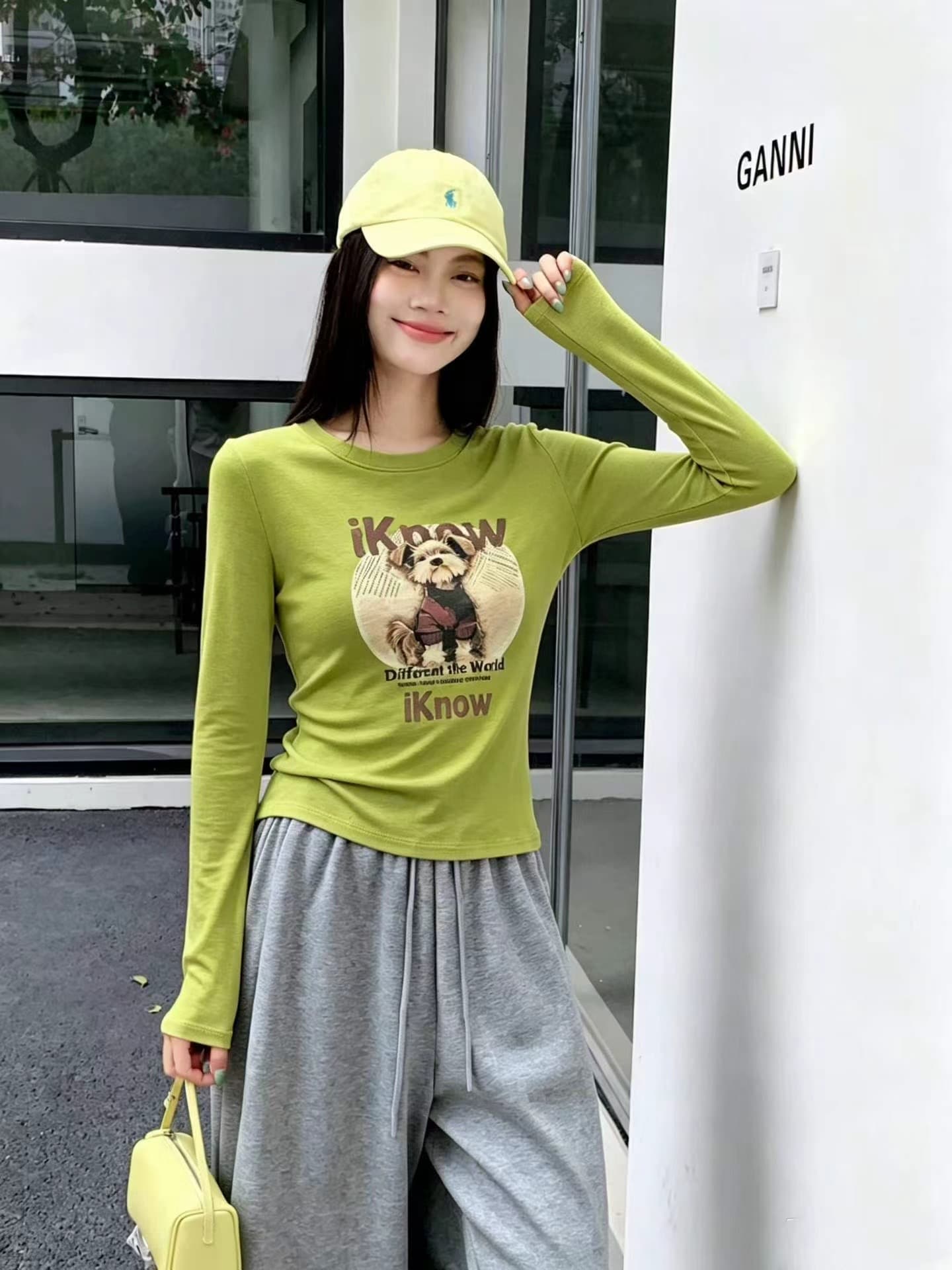 아메리칸 레트로 주황색 색상 강아지 프린트 라운드 넥 반팔 티셔츠 여성 여름 새로운 디자인 센스 작은 대중 긍정적 인 어깨 의류 상세 이미지 2