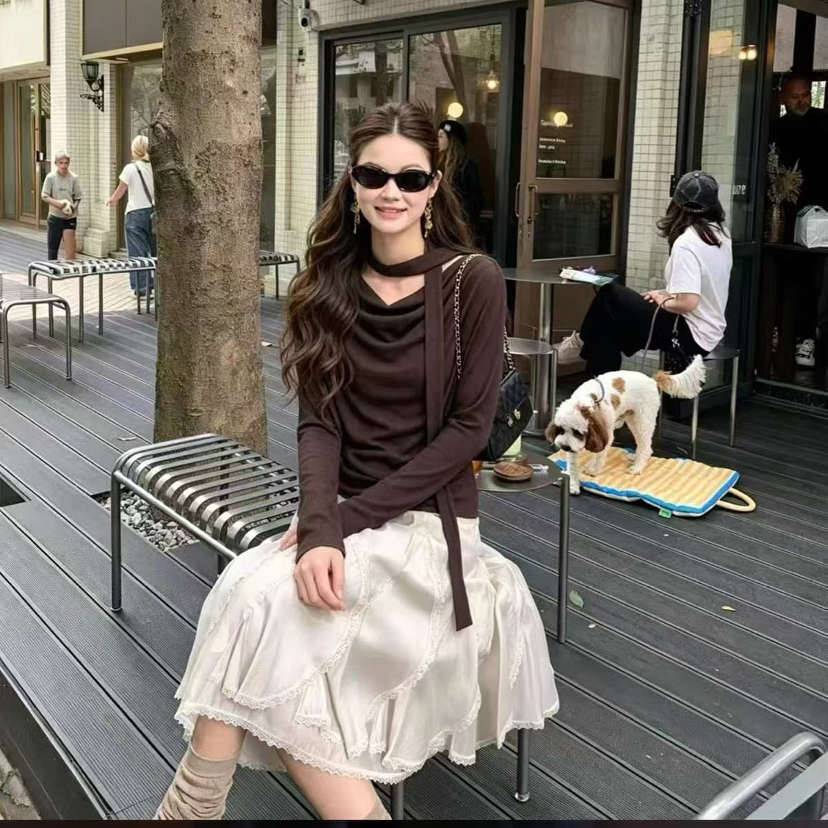 느긋한 바람 오프숄더 흔들다 칼라 리본 긴팔 가을 새로운 티셔츠 여성 오프숄더 몸매 가꾸기 슬림해 보이는 고급 센스 맨위 상세 이미지 1