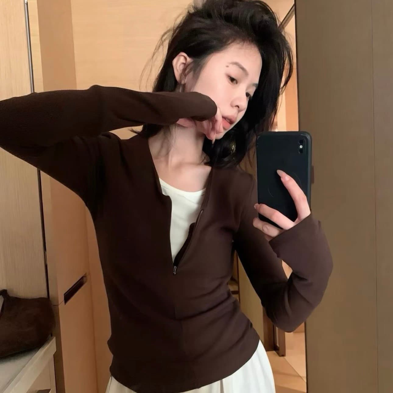 한 부서 몸매 가꾸기 페이크 레이어드 주름 허리 수축 긴팔 티셔츠 여성 2026 가을 새로운 핫걸 슬림해 보이는 지퍼 맨위 이미지 5