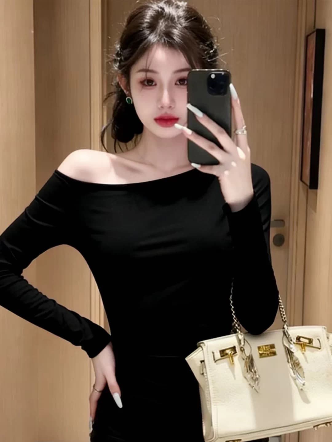 빛 요리 한 검정색 비스듬한 어깨 긴팔 작은 대중 디자인 센스 품격 맨위 몸매 가꾸기 디스플레이 몸 품격 기본 셔츠 오프숄더 이미지 4