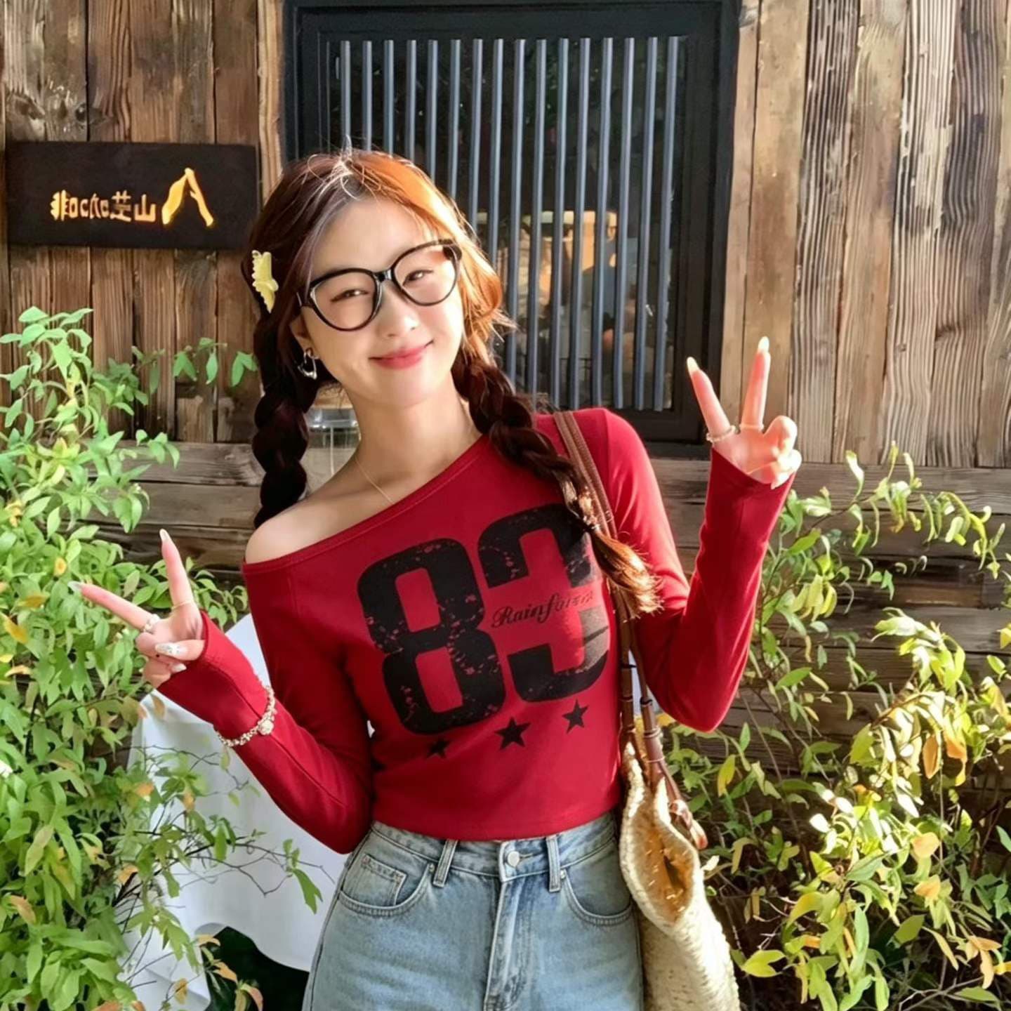 높음 거리 바람 2026 가을 긴팔 티셔츠 여성 몸매 가꾸기 슬림해 보이는 하이웨이스트 핫걸 비스듬한 어깨 오프숄더 아메리칸 다용도 맨위 트렌디 이미지 4