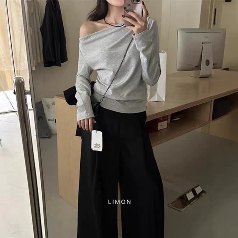 앤 코라 빨간색 보트넥 오프숄더 긴팔 티셔츠 여성 봄 가을 디자인 센스 인사이드 가져 가라. 기본 셔츠 쇼트 스타일 비스듬한 어깨 의류 이미지 2