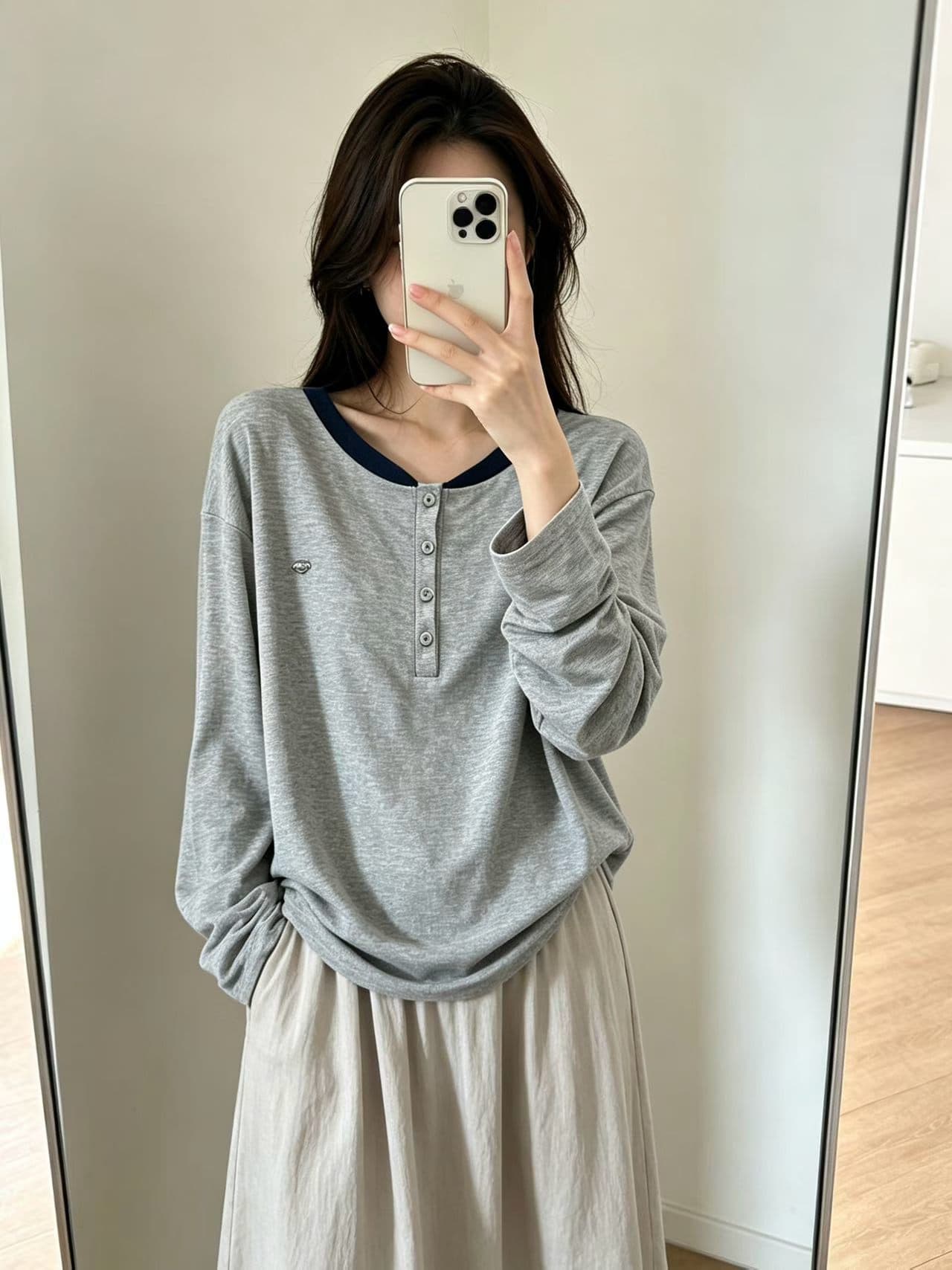 아메리칸 반 개방 칼라 배색 스트라이프 긴팔 티셔츠 여성 이른 가을 루즈핏 슬림해 보이는 디자인 센스 다용도 느긋한 맨위 트렌디
