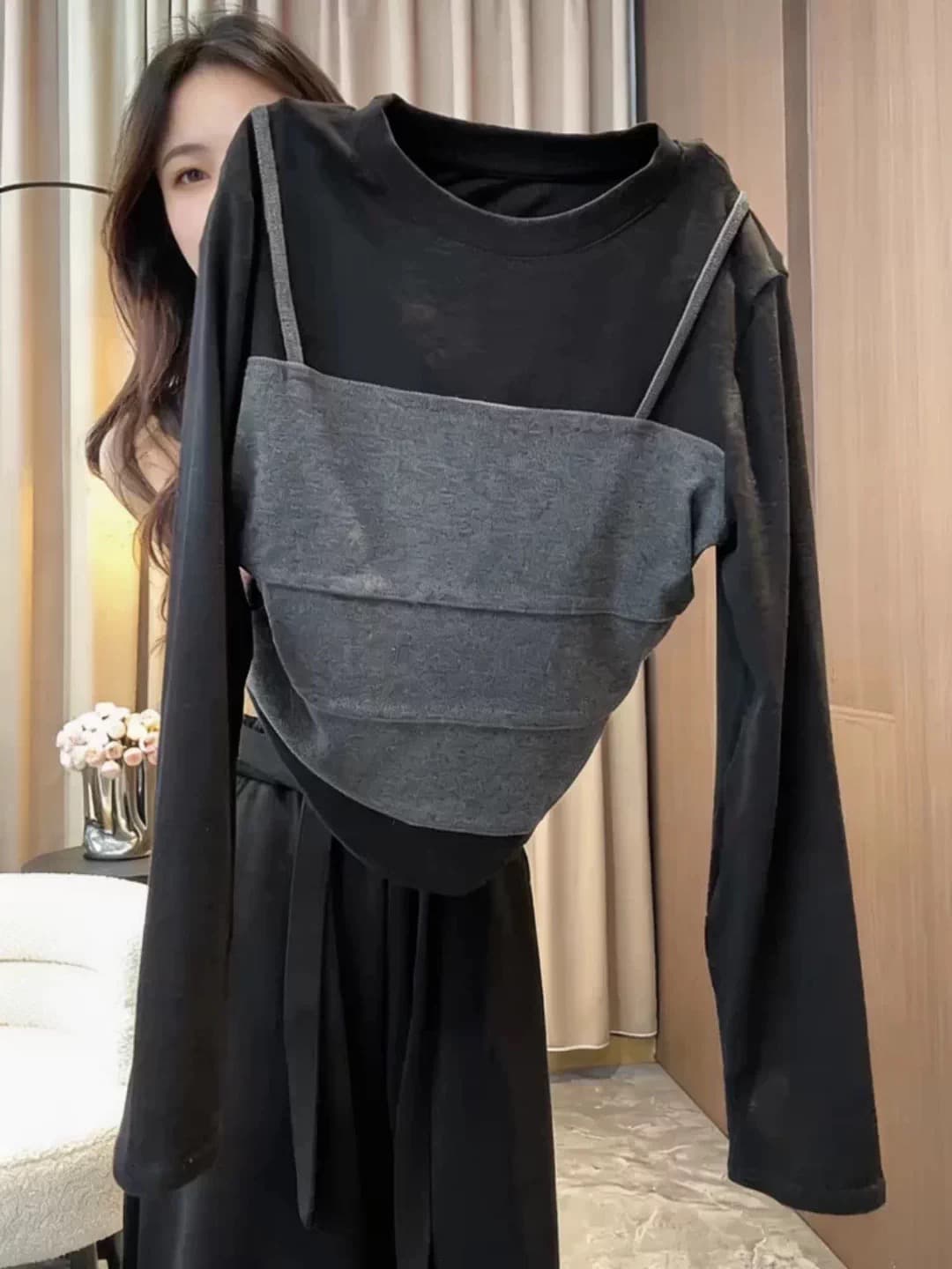 한 부서 ins 패션 페이크 레이어드 디자인 긴팔 티셔츠 여성 라운드 넥 다용도 배색 슬림해 보이는 연령 감소 디자인 센스 맨위