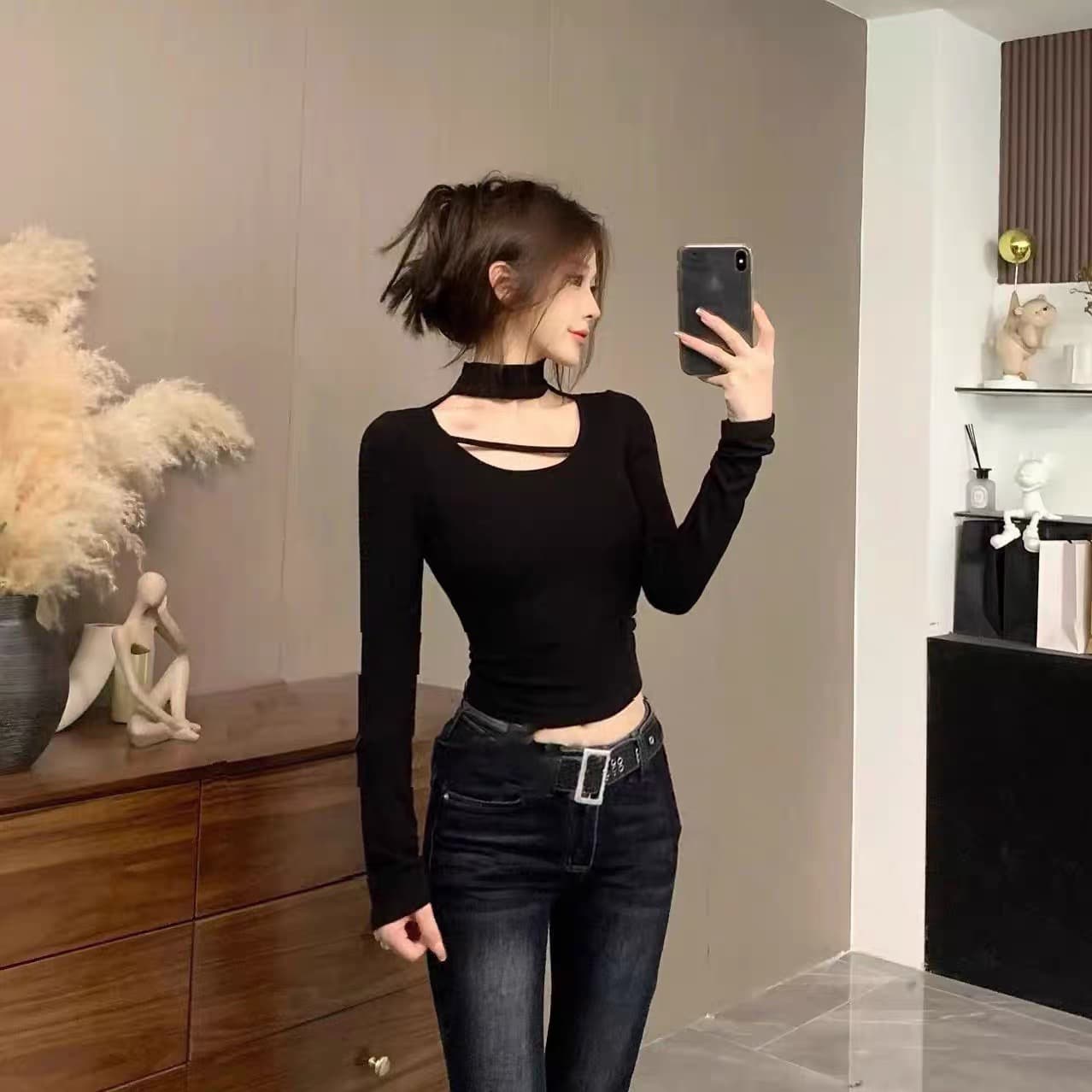순수한 욕망 달콤한 핫걸 홀로우 아웃 행침 목 기본 셔츠 여성 봄 가을 몸매 가꾸기 인사이드 가져 가라. 타이트 긴팔 티셔츠 디자인 센스 맨위 상세 이미지 2