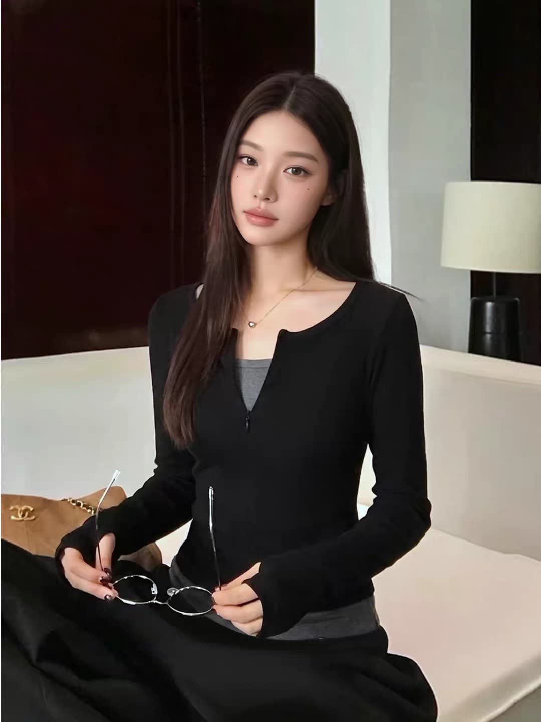 2026 새로운 한국 스타일 캐주얼 페이크 레이어드 배색 긴팔 티셔츠 여성 가을 몸매 가꾸기 슬림해 보이는 만나는 다용도 맨위 상세 이미지 1