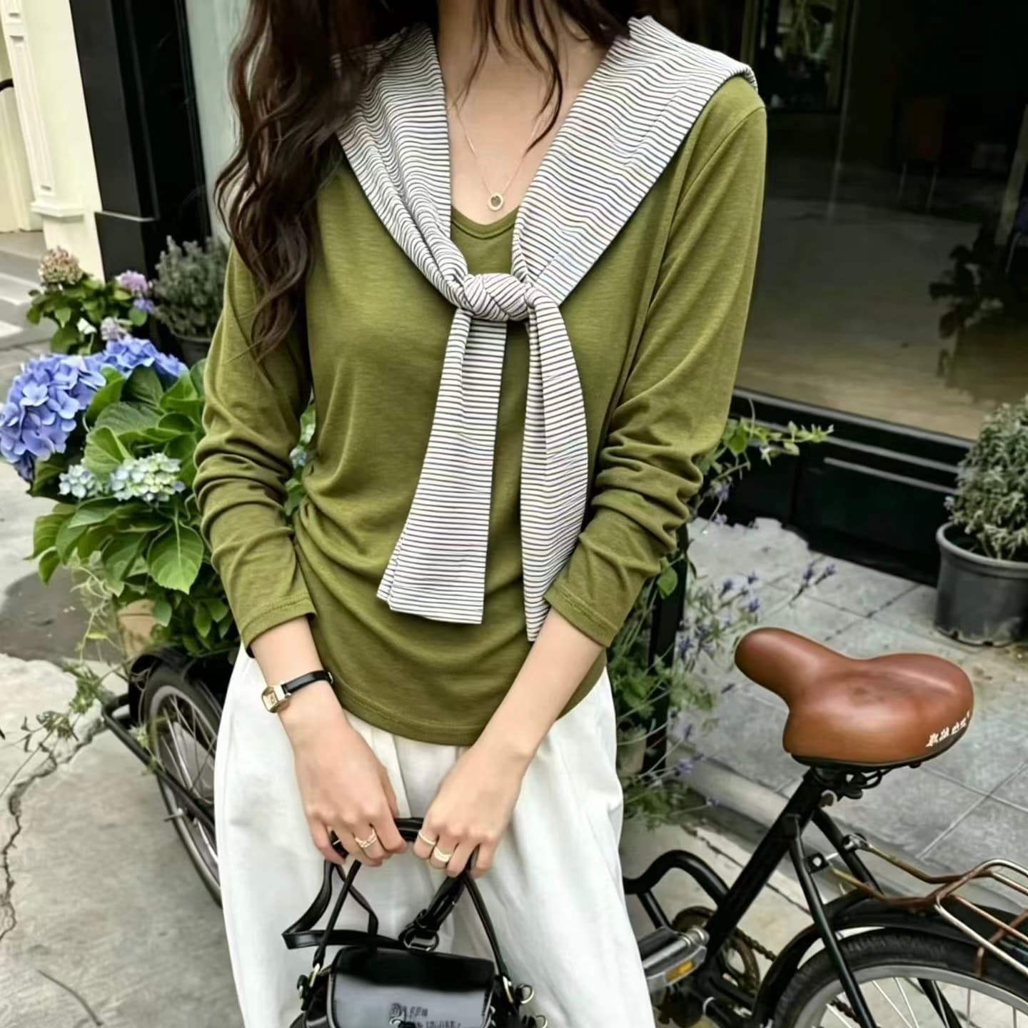 봄 가을 연령 감소 한 부서 스트라이프 패치워크 페이크 레이어드 긴팔 티셔츠 여성 숄 몸매 가꾸기 외국 가스 스택 착용 다용도 맨위 이미지 5