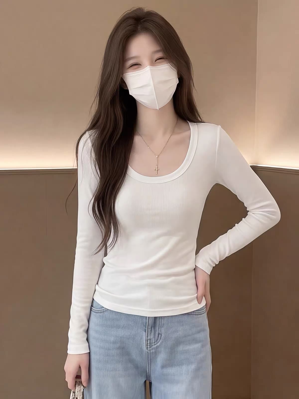 화이트 대 라운드 넥 긴팔 티셔츠 여성 가을 미니멀리즘 캐주얼 몸매 가꾸기 풀오버 볼륨 측면 디자인 센스 소녀 맨위