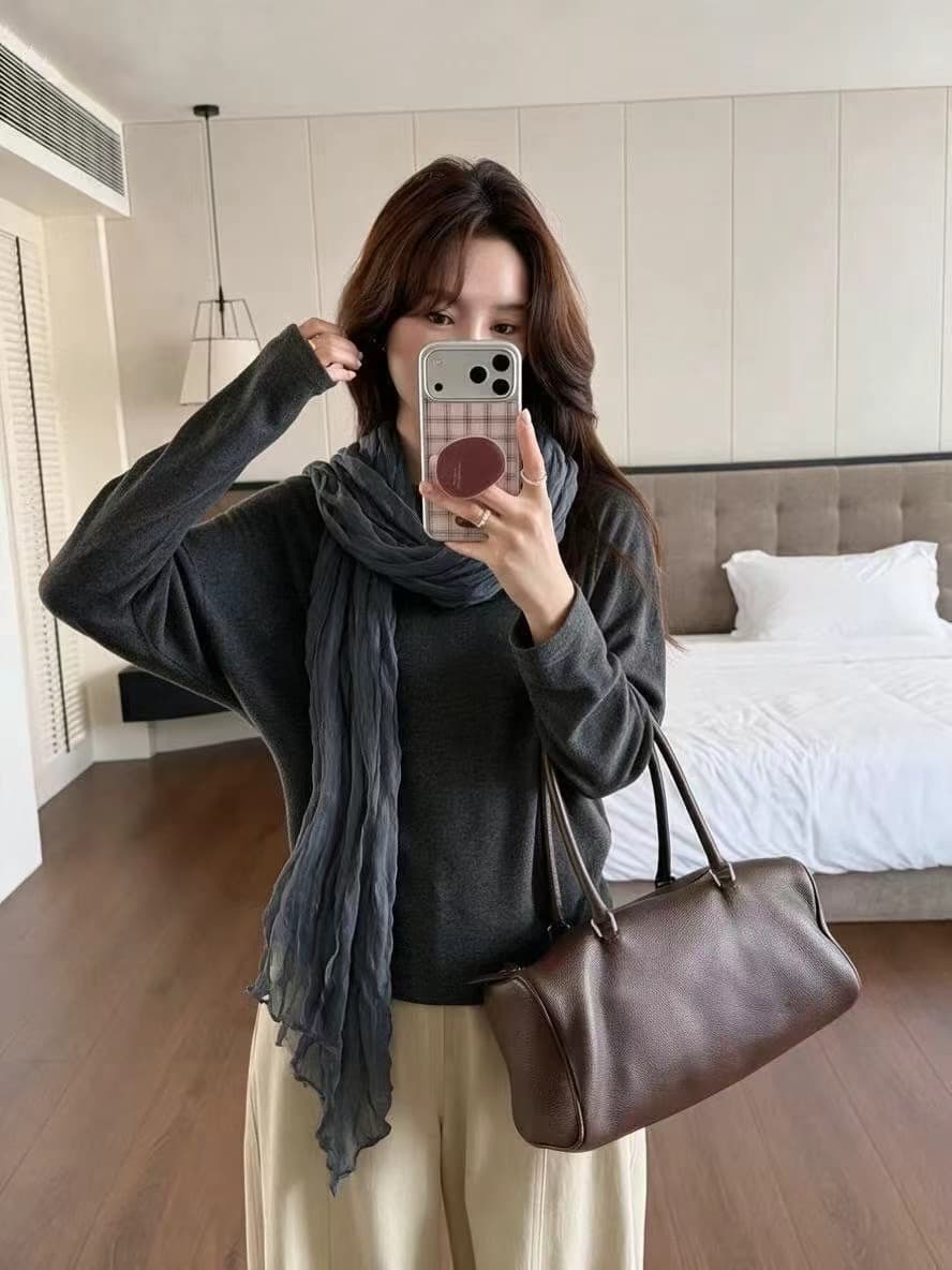 열세 개 가을 세트 이른 가을 디자인 센스 긴팔 티셔츠 여성 작은 대중 스카프 장식 슬림해 보이는 품격 맨위 상세 이미지 6
