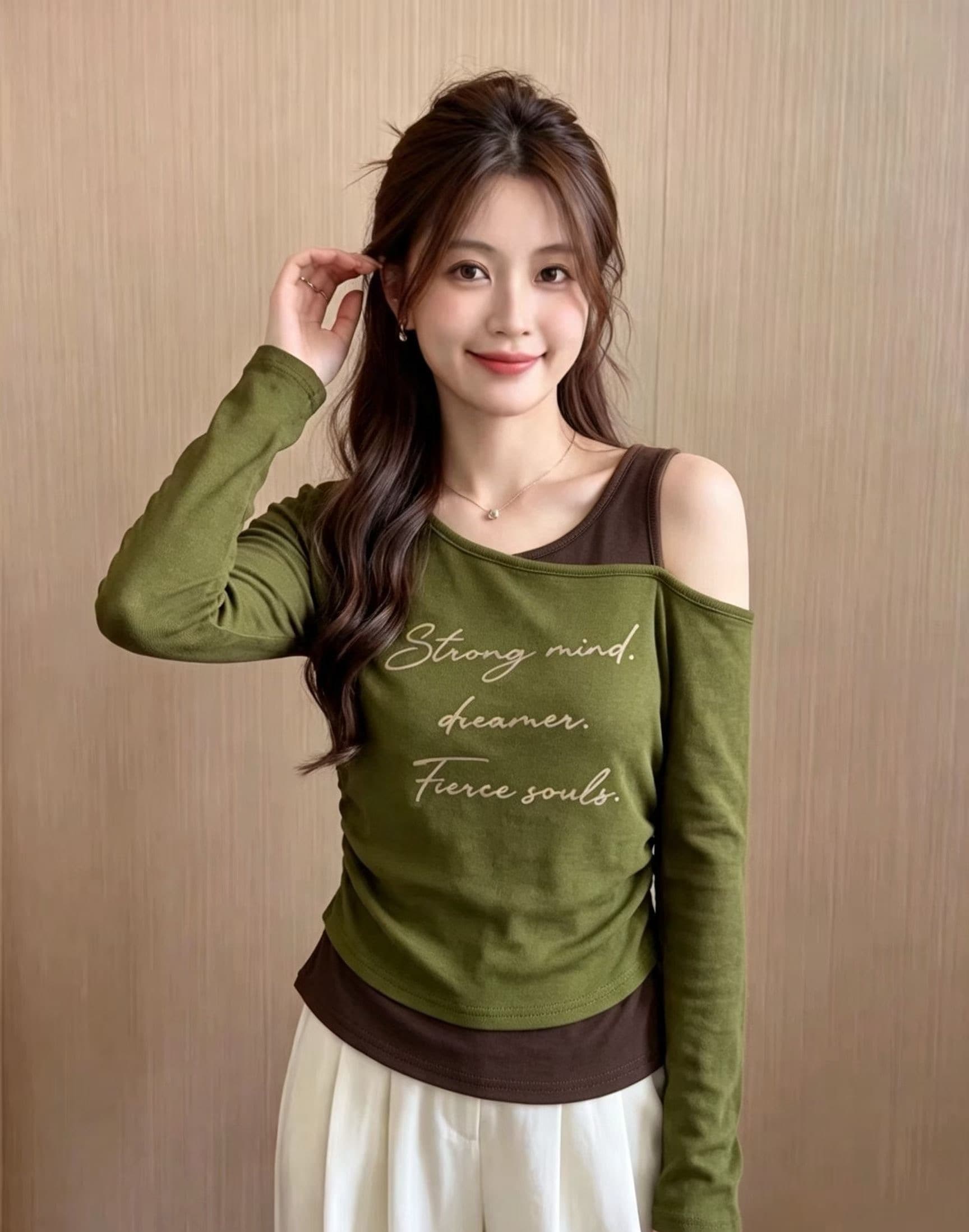 페이크 레이어드 비스듬한 어깨 배색 슬립 긴팔 티셔츠 여성 이른 가을 새로운 아메리칸 핫걸 착용 가져 가라. 주름 허리 수축 맨위 이미지 3