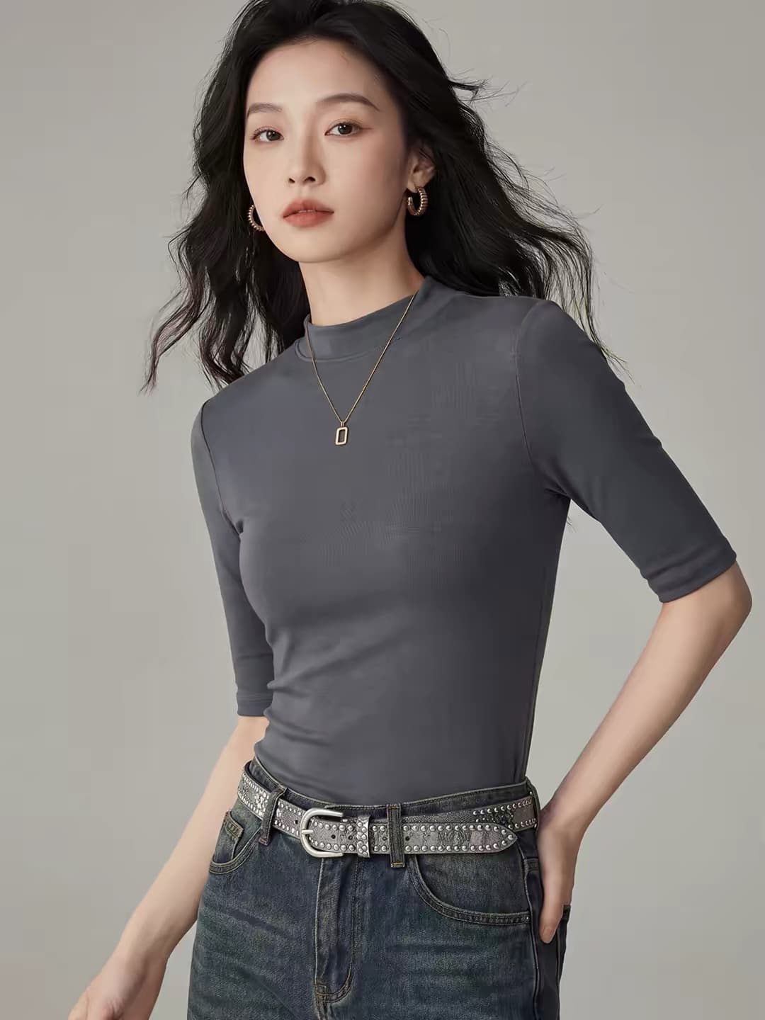2026 이른 가을 새로운 작은 스탠드 칼라 5 점 소매 티셔츠 여성 몸매 가꾸기 슬림해 보이는 품격 기본 셔츠 미니멀리즘 중간 소매 맨위 상세 이미지 1
