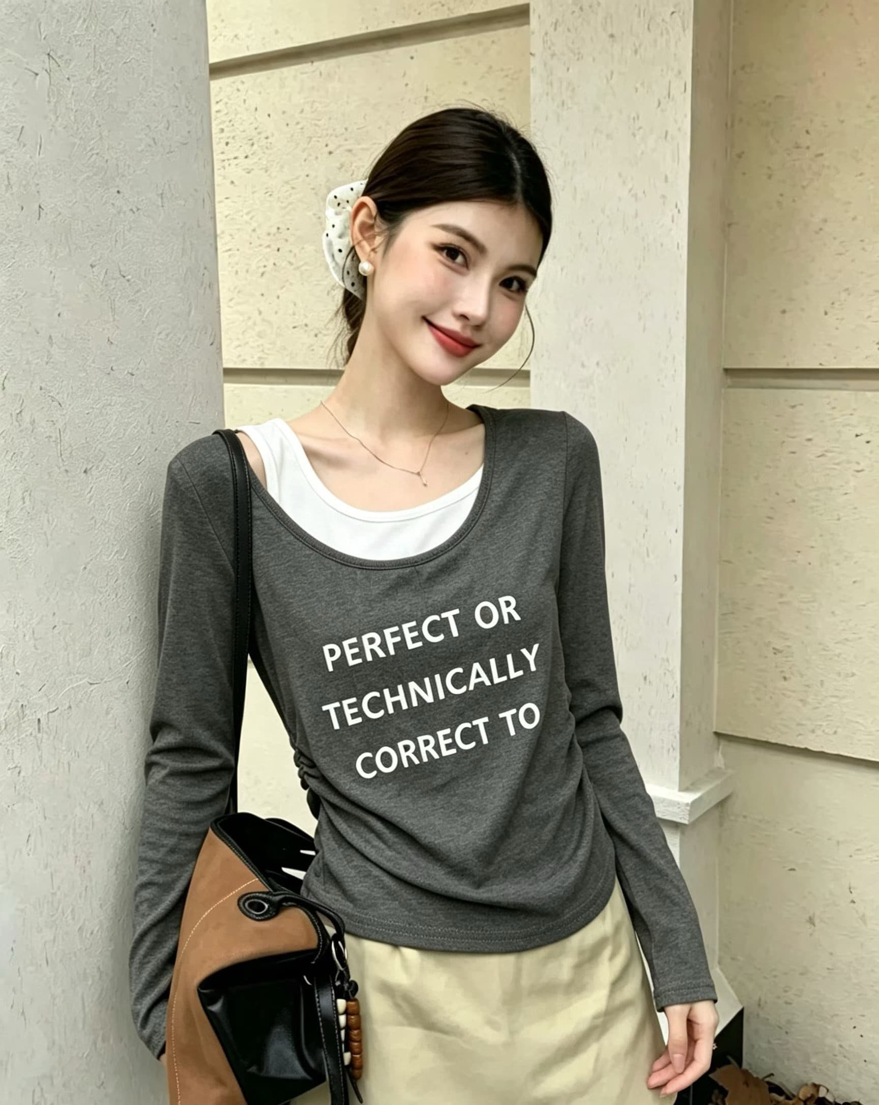 고급 센스 페이크 레이어드 비스듬한 어깨 긴팔 티셔츠 여성 2026 가을 새로운 꼬집기 허리 주름 Chic 아름다운 작은 맨위 상세 이미지 2