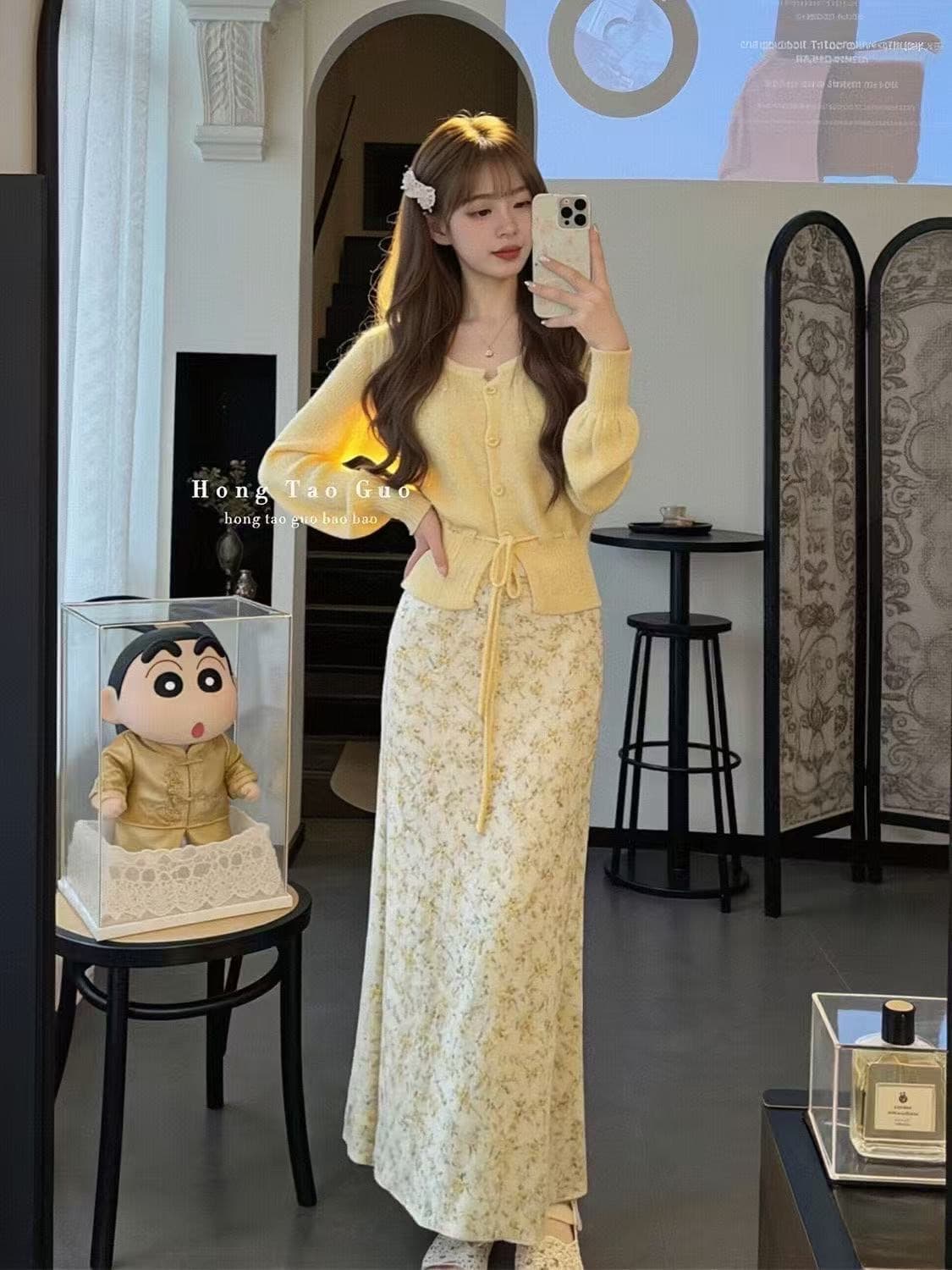 이른 봄 착용 가져 가라. 전체 집합 작은 샤넬 스타일 황색 니트 오픈 가디건 반신 스커트 자이언트 잘 생긴 아름다운 아름다운 두 조각 여성 세트