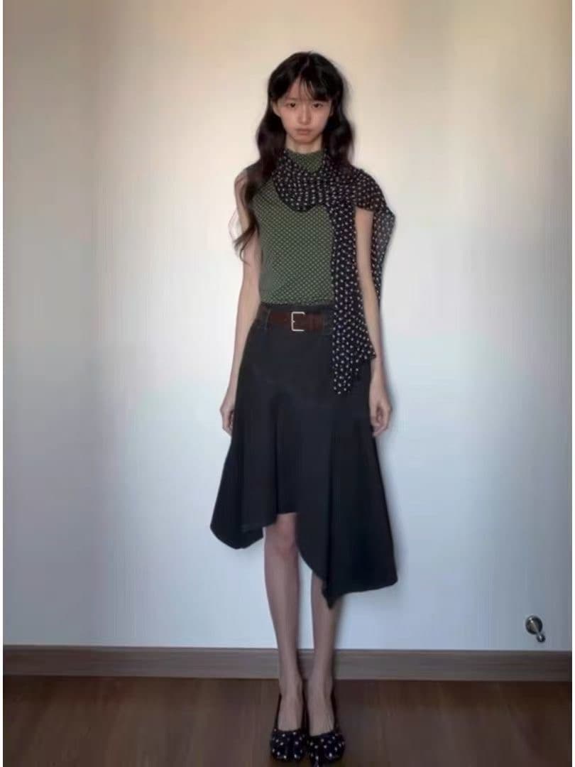 달콤한 도움말 불규칙 데님 반신 스커트 여성 여름 중간 길이 레트로 디자인 센스 작은 대중 검정색 하이웨이스트 A라인 스커트