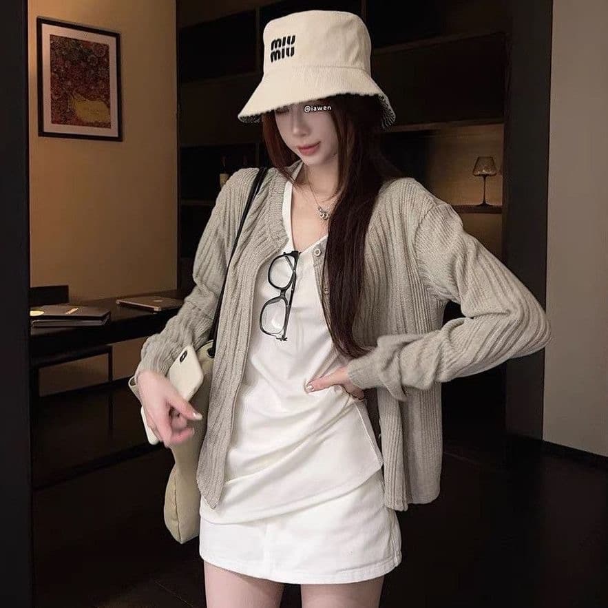 한 부서 이른 가을 착용 가져 가라. 화이트 반팔 티셔츠 여성 외부 가져 가라. 구덩이 기사 긴팔 니트 오픈 가디건 쇼트 스타일 재킷 투피스 세트 이미지 3