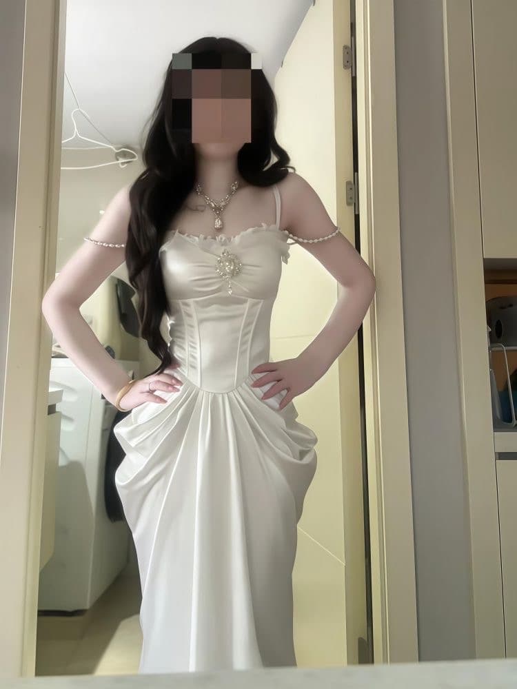 빛 예복 생일 치마 고급 센스 빛 럭셔리 작은 대중 부유 한 가족 천 금빛 바람 무거운 작업 인어 꼬리 슬립 생선뼈 드레스 이미지 4