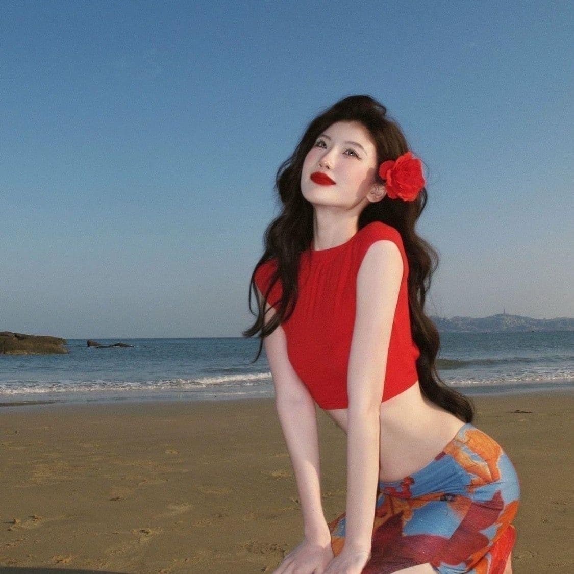 순수한 욕망 섬 휴가 세트 여성 여름 핫걸 빨간색 홀로우 아웃 반팔 맨위 프린트 측면 트임 중간 길이 반 스커트 상세 이미지 3
