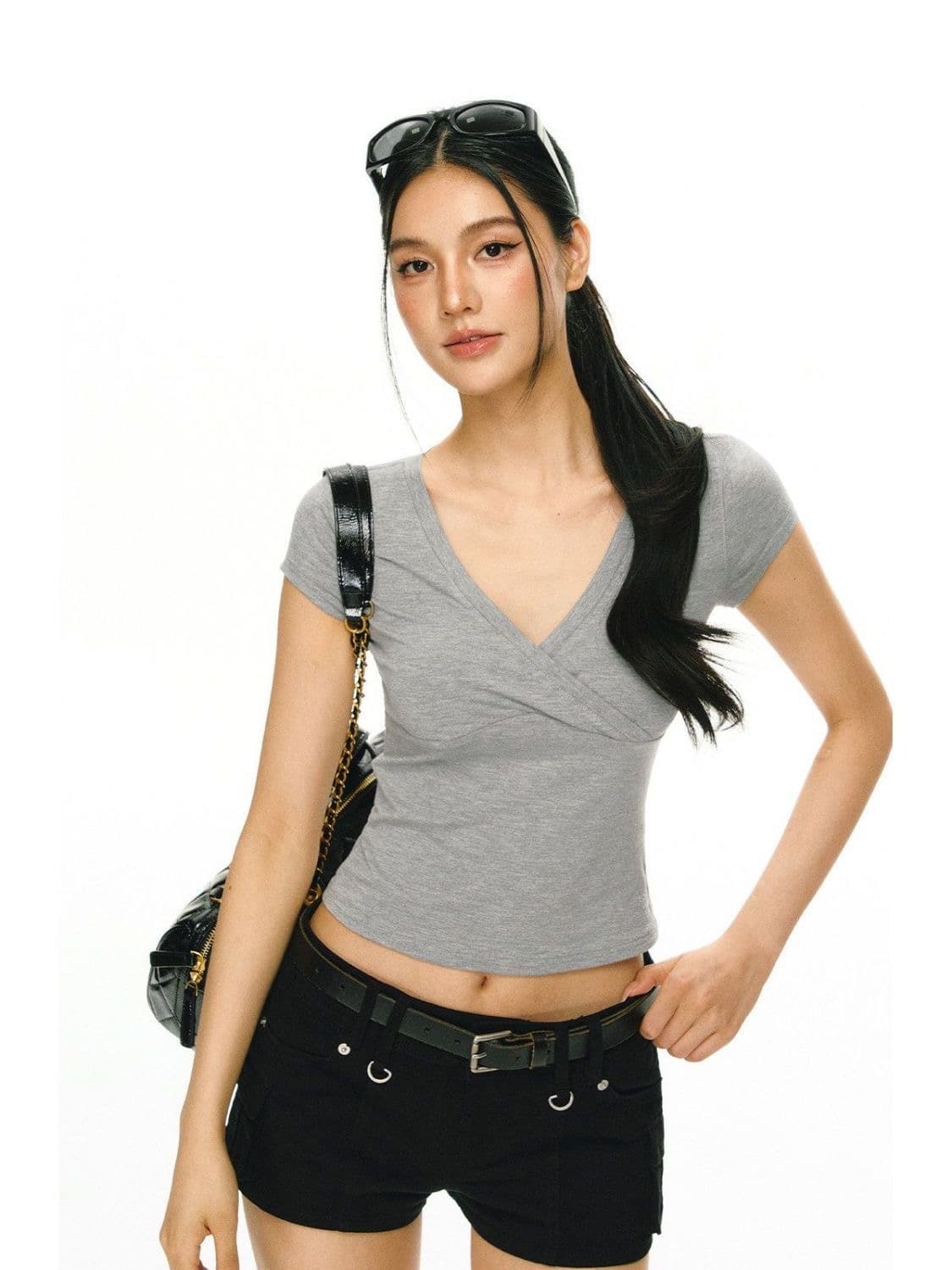 송 긍정적 인 En 화이트 불규칙 비스듬한 어깨 반팔 티셔츠 여성 여름 새로운 몸매 가꾸기 슬림해 보이는 디자인 센스 오프숄더 맨위 상세 이미지 5