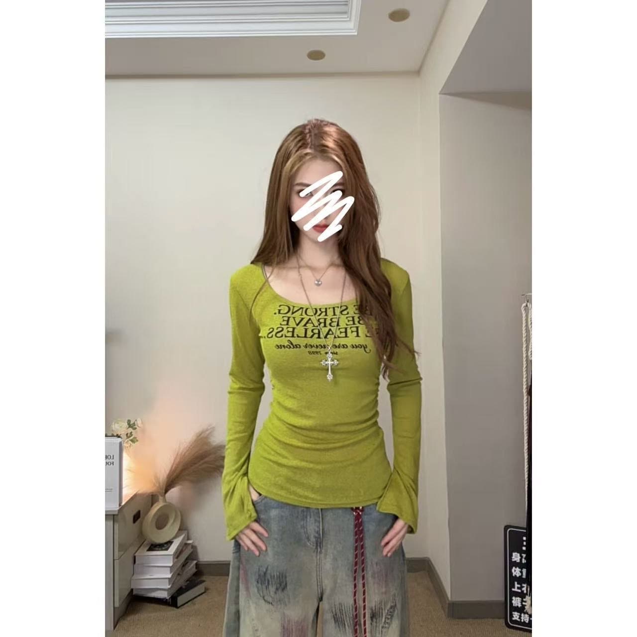 한 부서 인사이드 가져 가라. 기본 셔츠 여성 여름 2026 새로운 섹시함 티셔츠 몸매 가꾸기 핫걸 아름다운 긴팔 맨위 여성 상세 이미지 3
