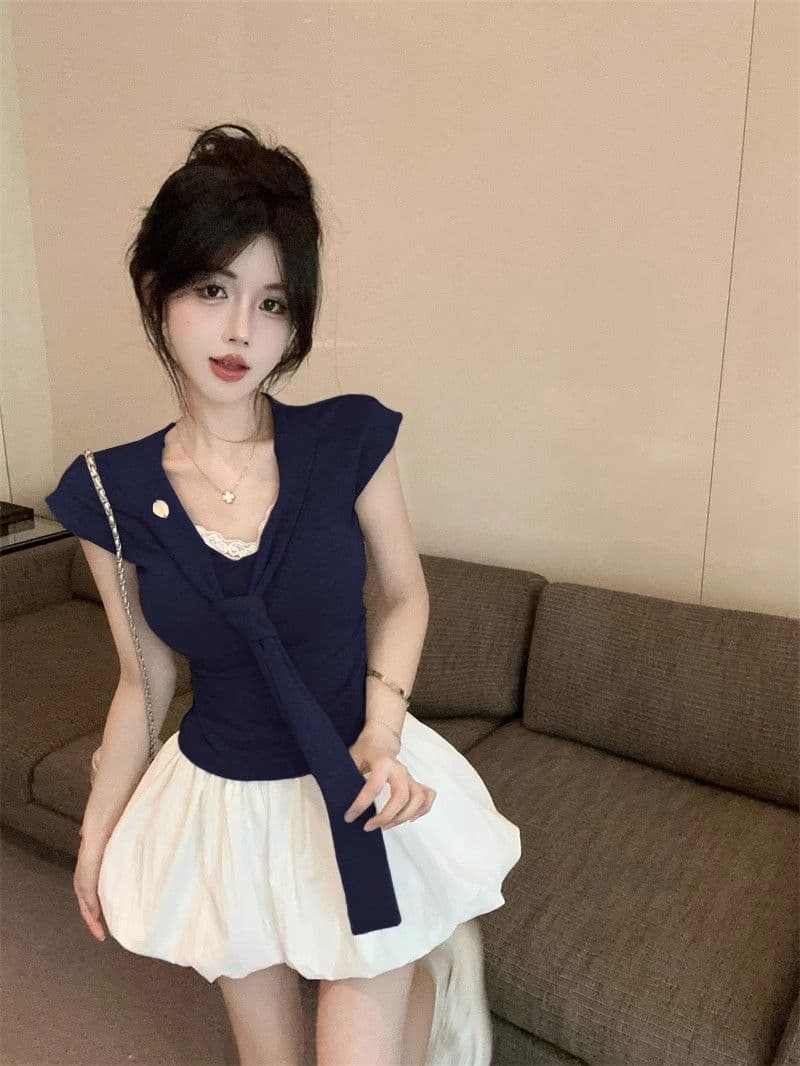 한 부서 260gt 슬림해 보이는 해군 Chic 디자인 맨위 블루 색상 스트랩 긍정적 인 어깨 반팔 여름 새로운 몸매 가꾸기 상세 이미지 3