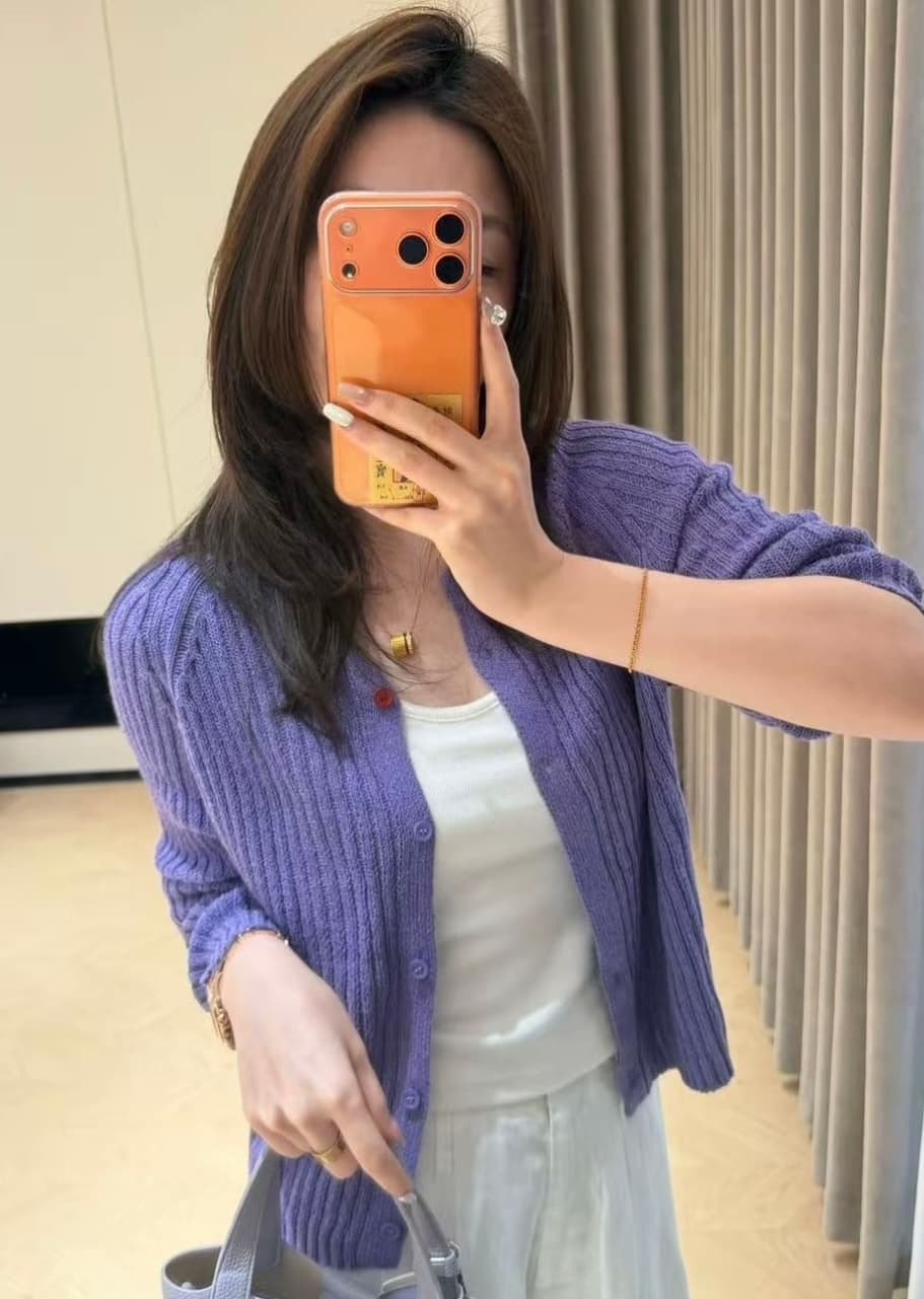 콩 추천 3902 봄 색상 슬림해 보이는 오픈 가디건 싱글 줄 버튼 얇은 스타일 재킷 긴팔 화이트 긴 바지 이미지 3