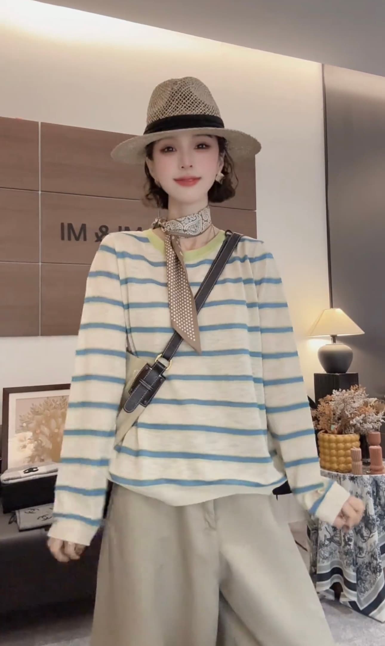 쌀 쌀 새 상점 이른 봄 새로운 한 부서 원본 관절 스트라이프 빛 럭셔리 루즈핏 다용도 맨위 2602-08 이미지 4