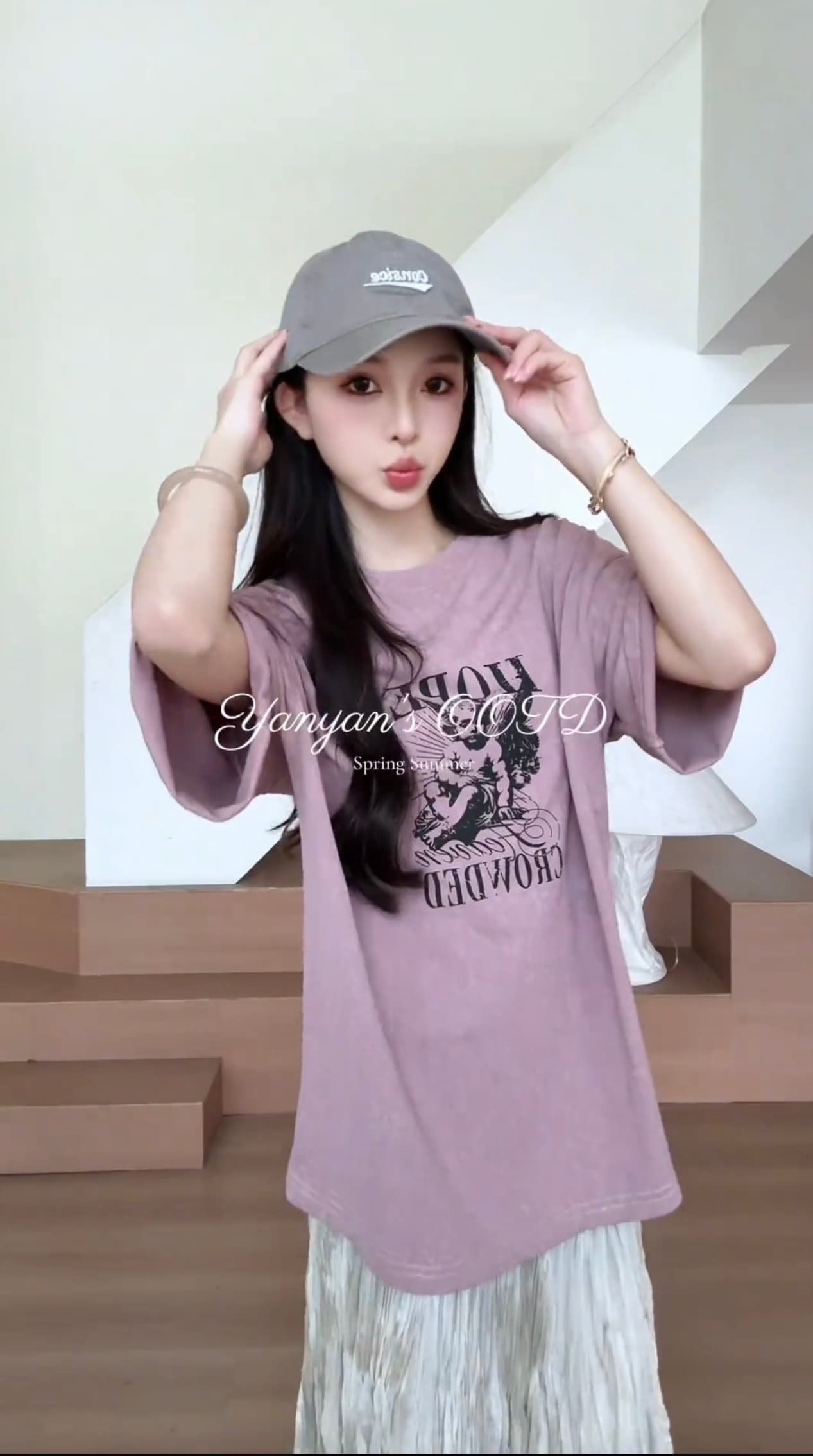 yy ・ studio 부드러운 안개 살구 분말 2026 여름 프랑스식 질감 센스 프린트 반팔 t 셔츠 치마 상세 이미지 6