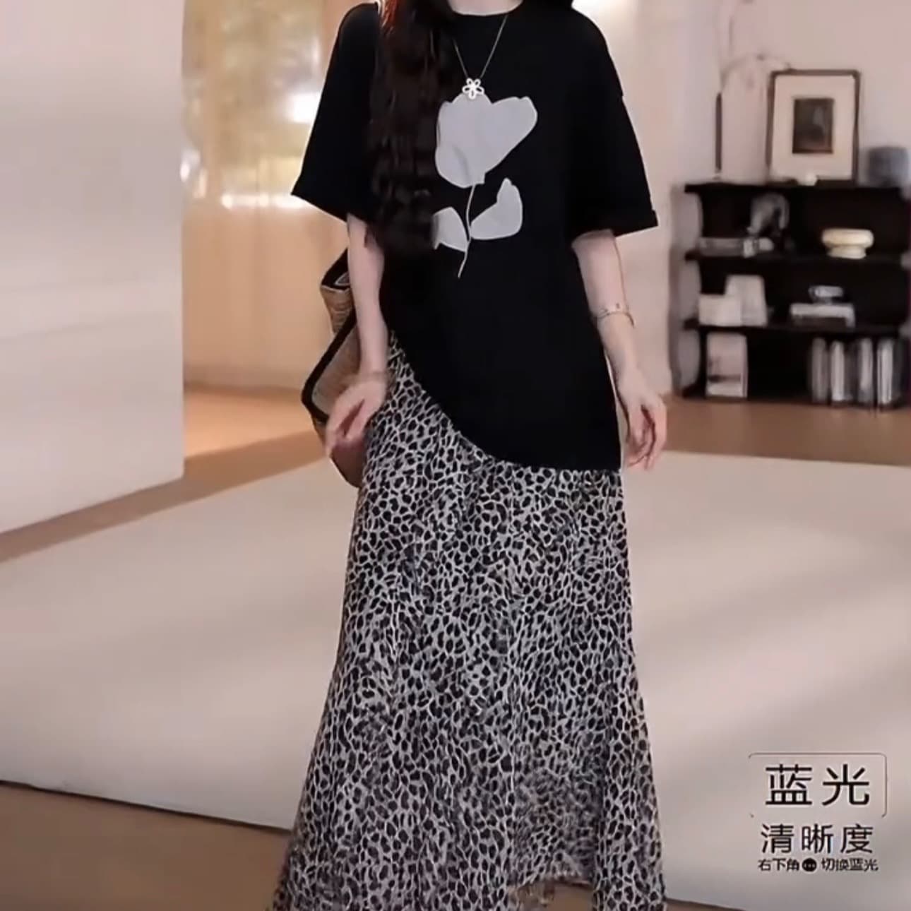yy ・ studio 검정색 장미 2026 여름 라운드 넥 캐주얼 자수 반팔 t 셔츠 레오파드 무늬 치마 이미지 6