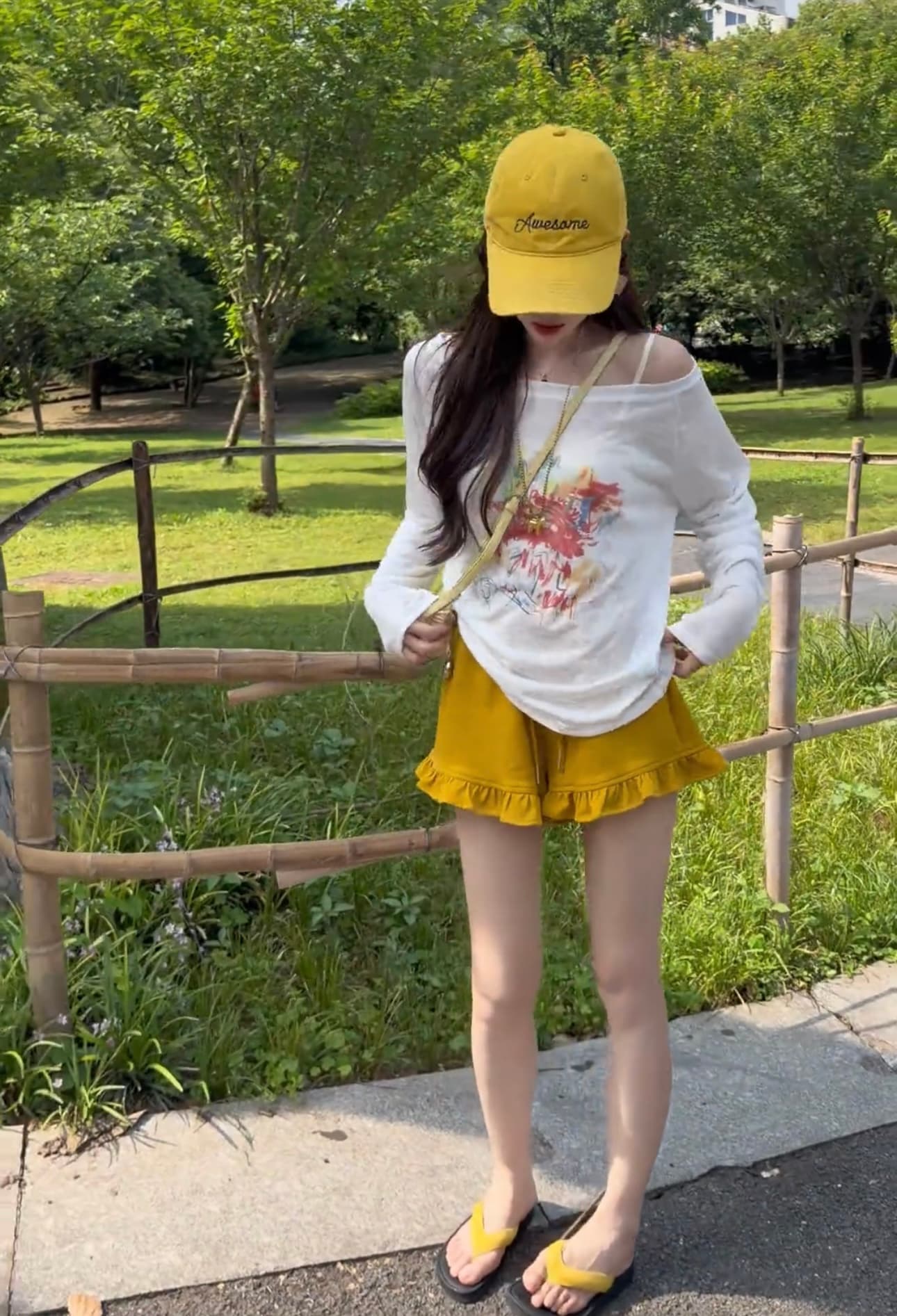 샤오 크릭 의류 여름 새로운 느긋한 바람 태양 보호 셔츠 캐주얼 프린트 오프숄더 루즈핏 티셔츠 2316 바지 상세 이미지 3