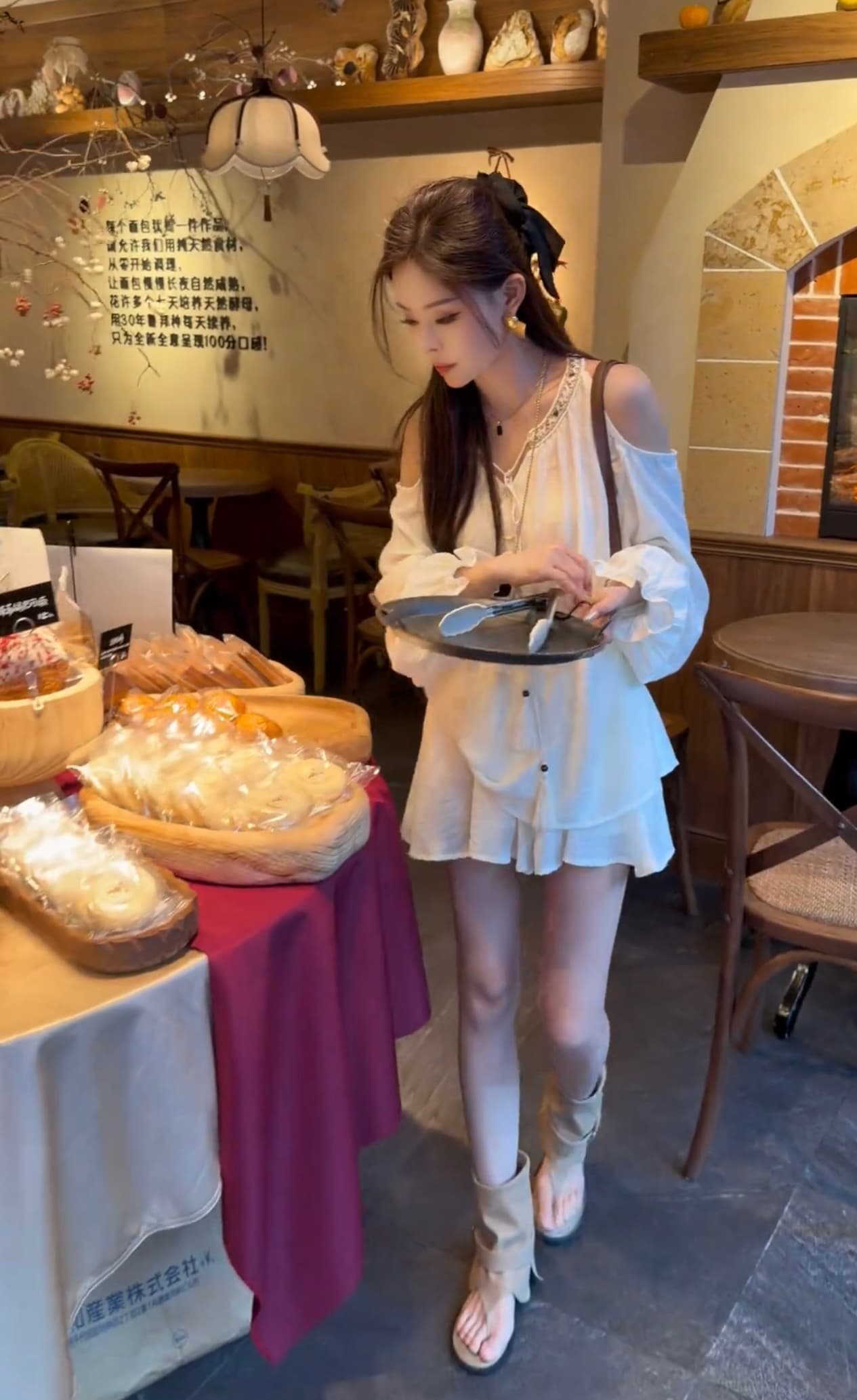 샤오 크릭 의류 한 부서 오프숄더 품격 루즈핏 느긋한 긴팔 슬림해 보이는 셔츠 치마바지 패션 세트 2325 상세 이미지 8